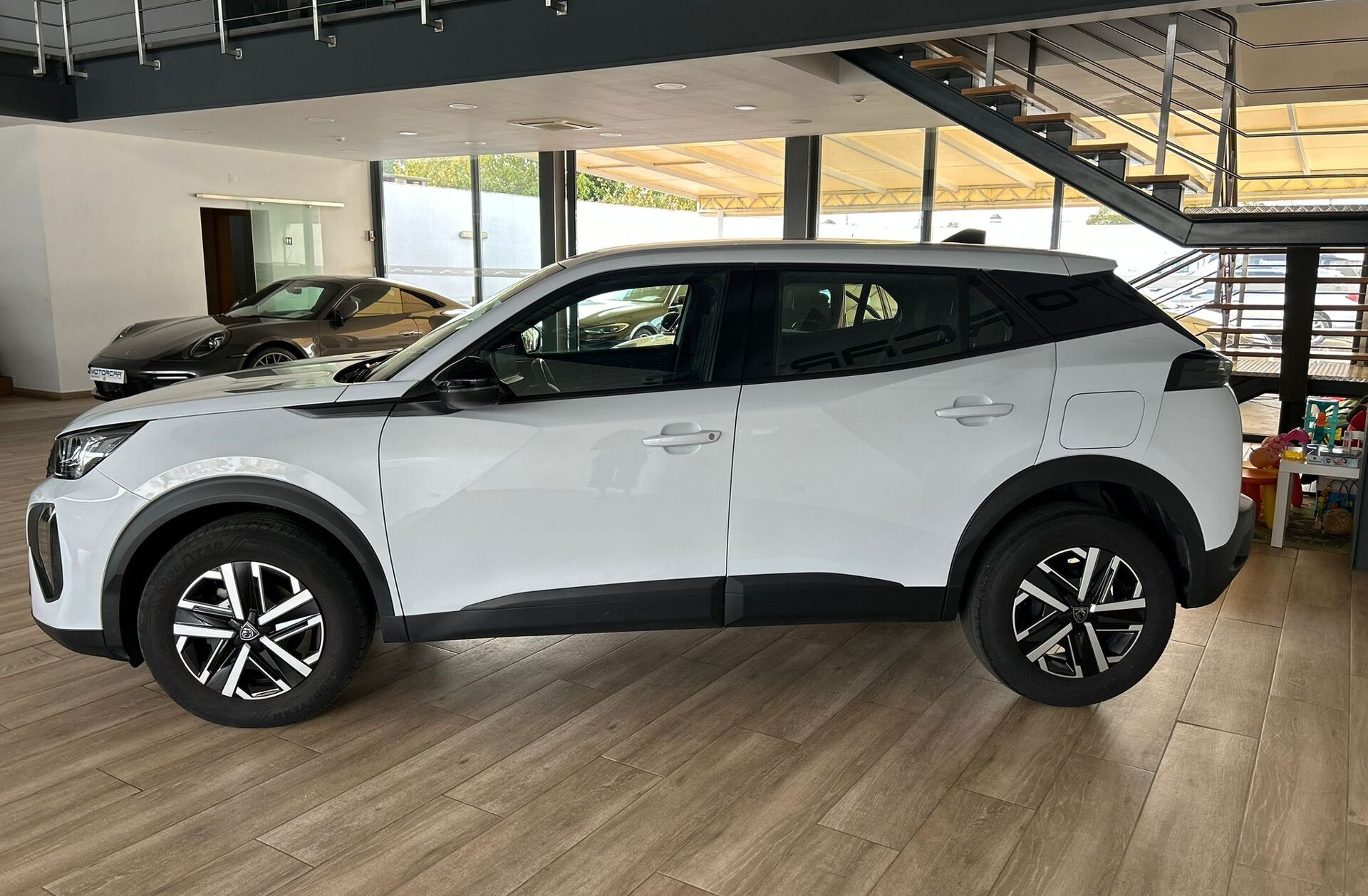 PEUGEOT 2008 1.2 PureTech Active