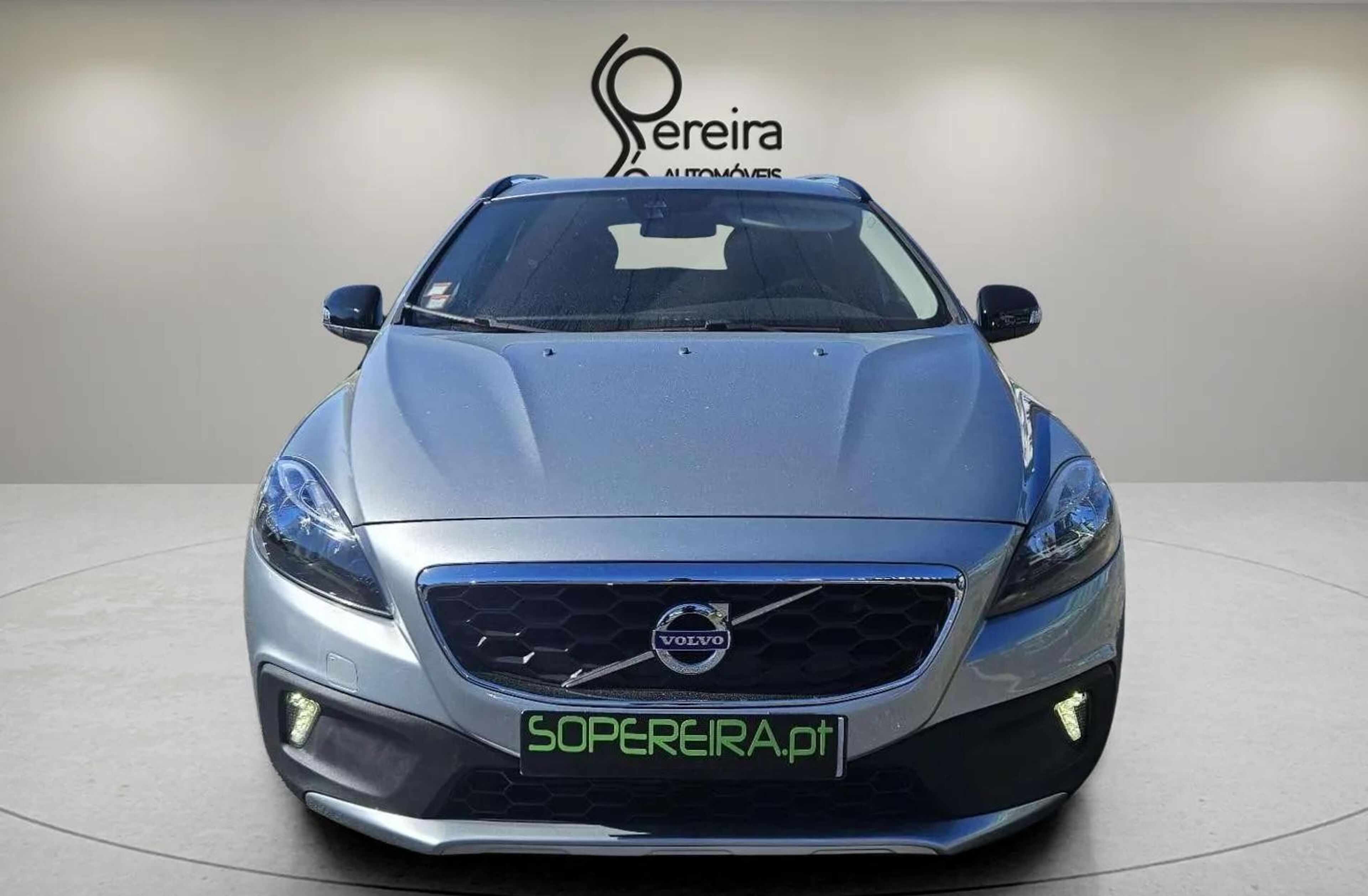 VOLVO V40 d2