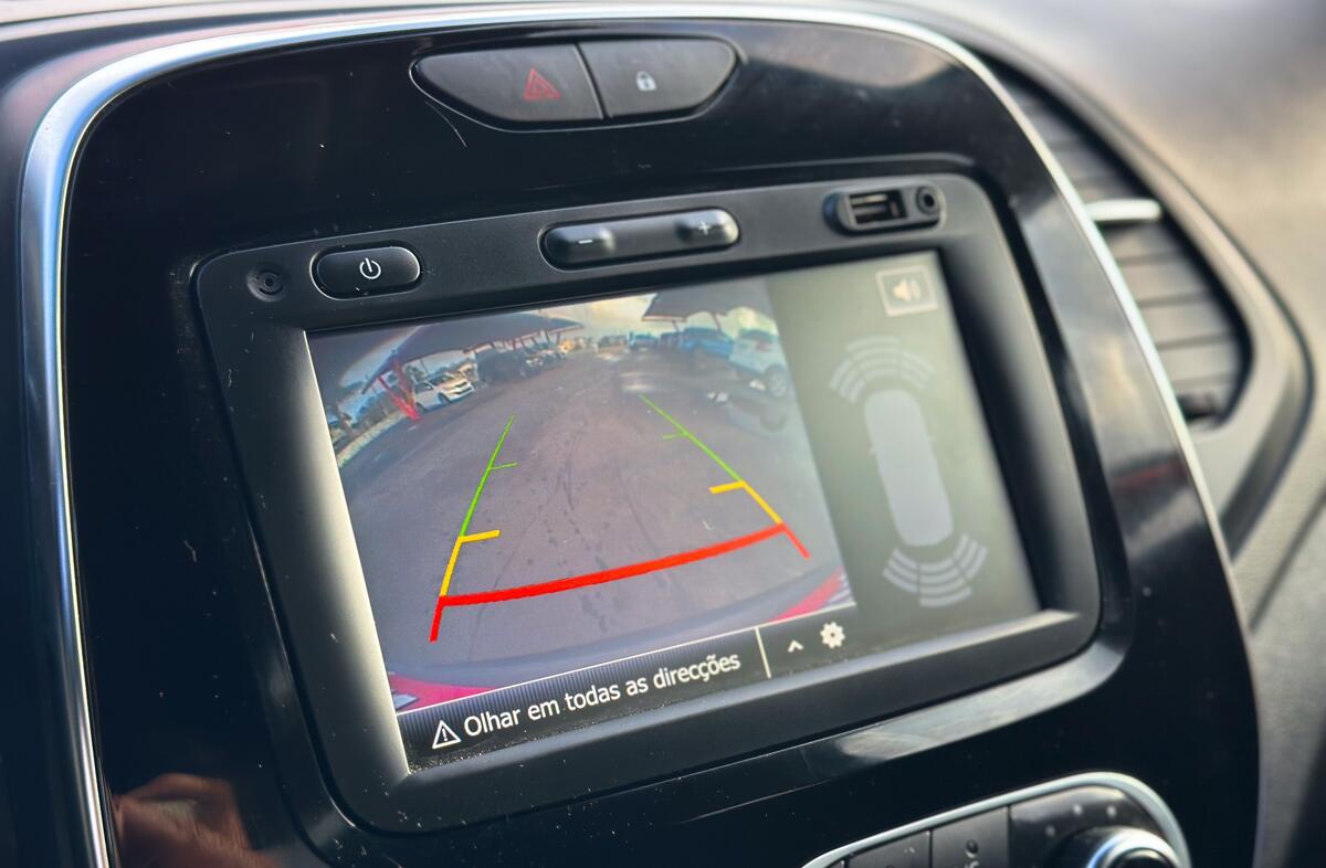 RENAULT Captur 0.9 TCe Exclusive