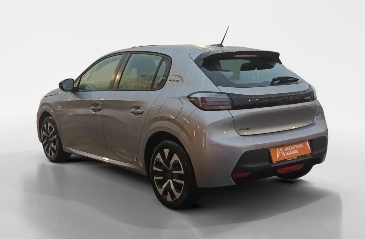 PEUGEOT 208 1.2 PureTech Style