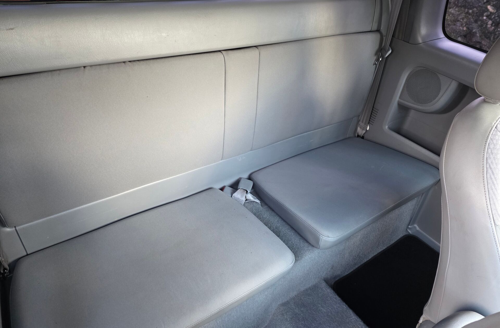 TOYOTA Hilux 2.5 D-4D 2WD CE CM