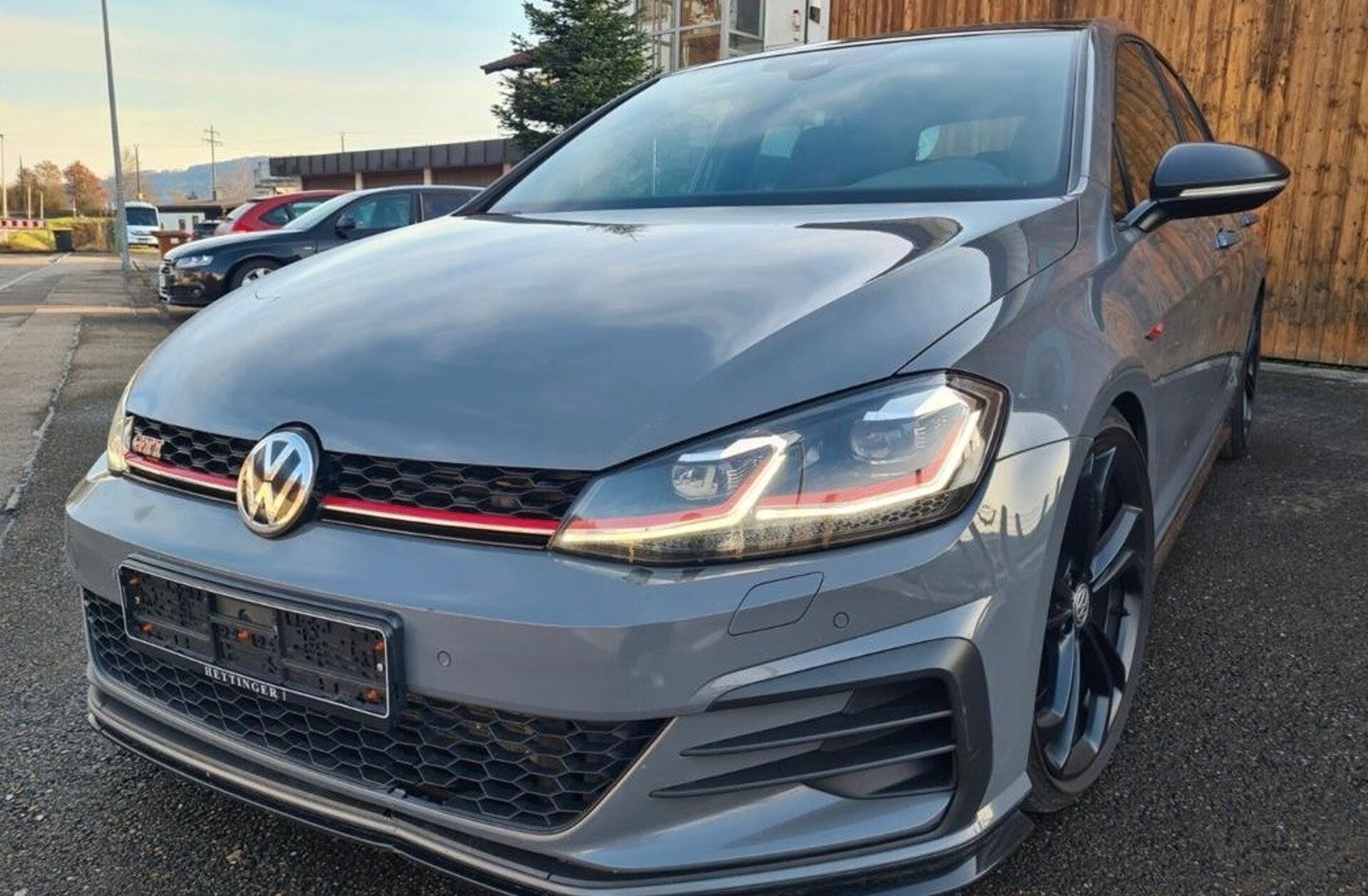 VOLKSWAGEN Golf 2.0 TSI TCR DSG