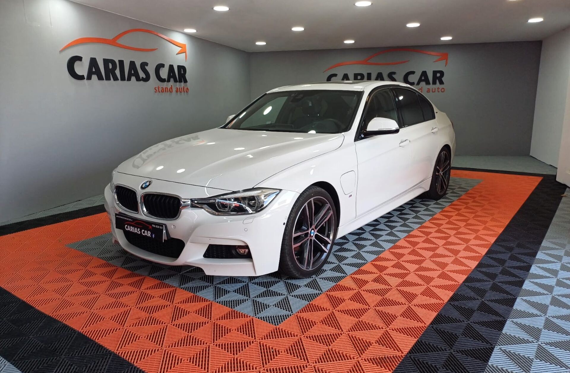 BMW Serie-3 330 e iPerformance Pack M