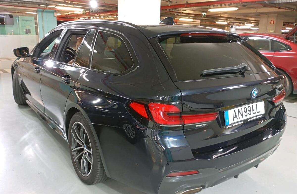 BMW Serie-5 520 e Pack M