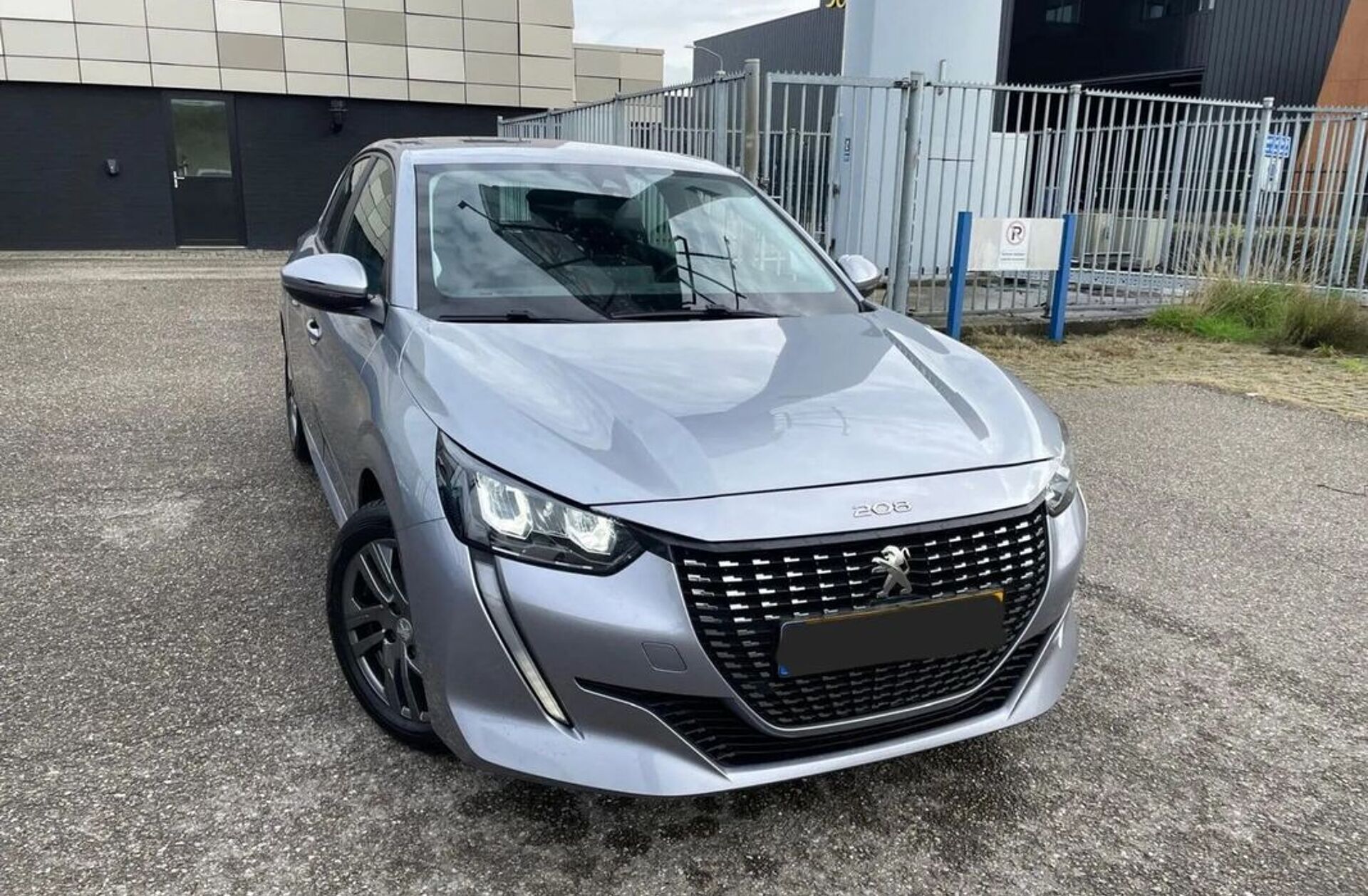 PEUGEOT 208 1.2 PureTech Active