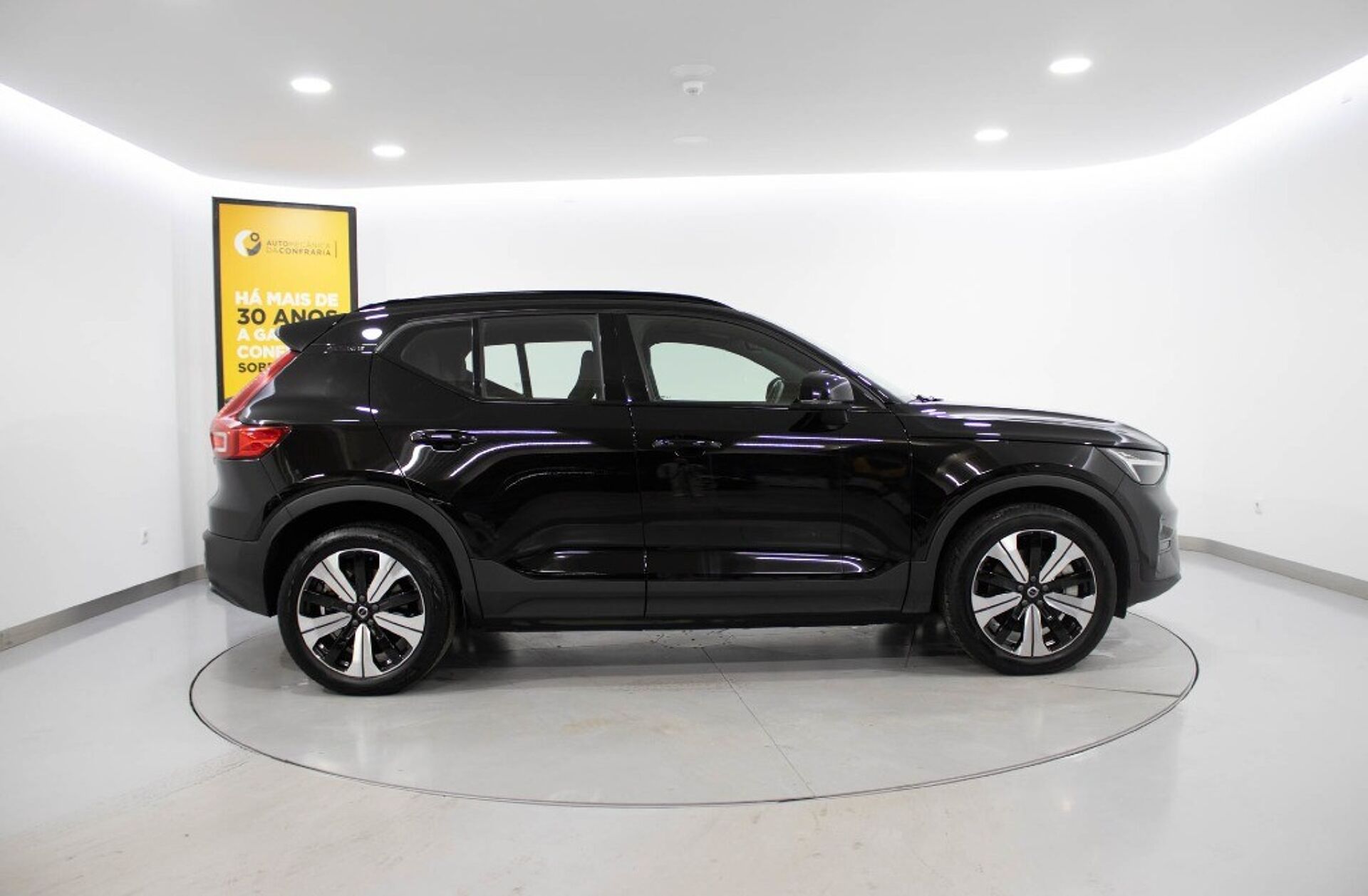 VOLVO XC40 Recharge Core