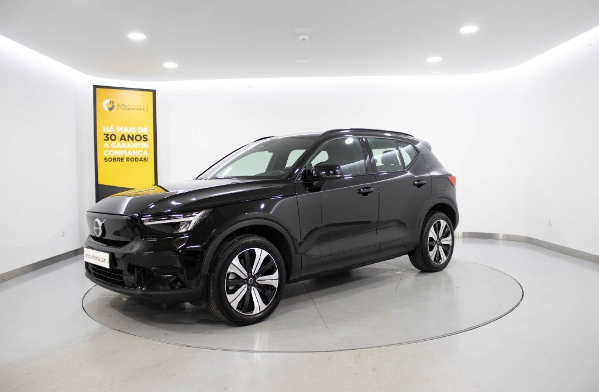 VOLVO XC40 Recharge Core