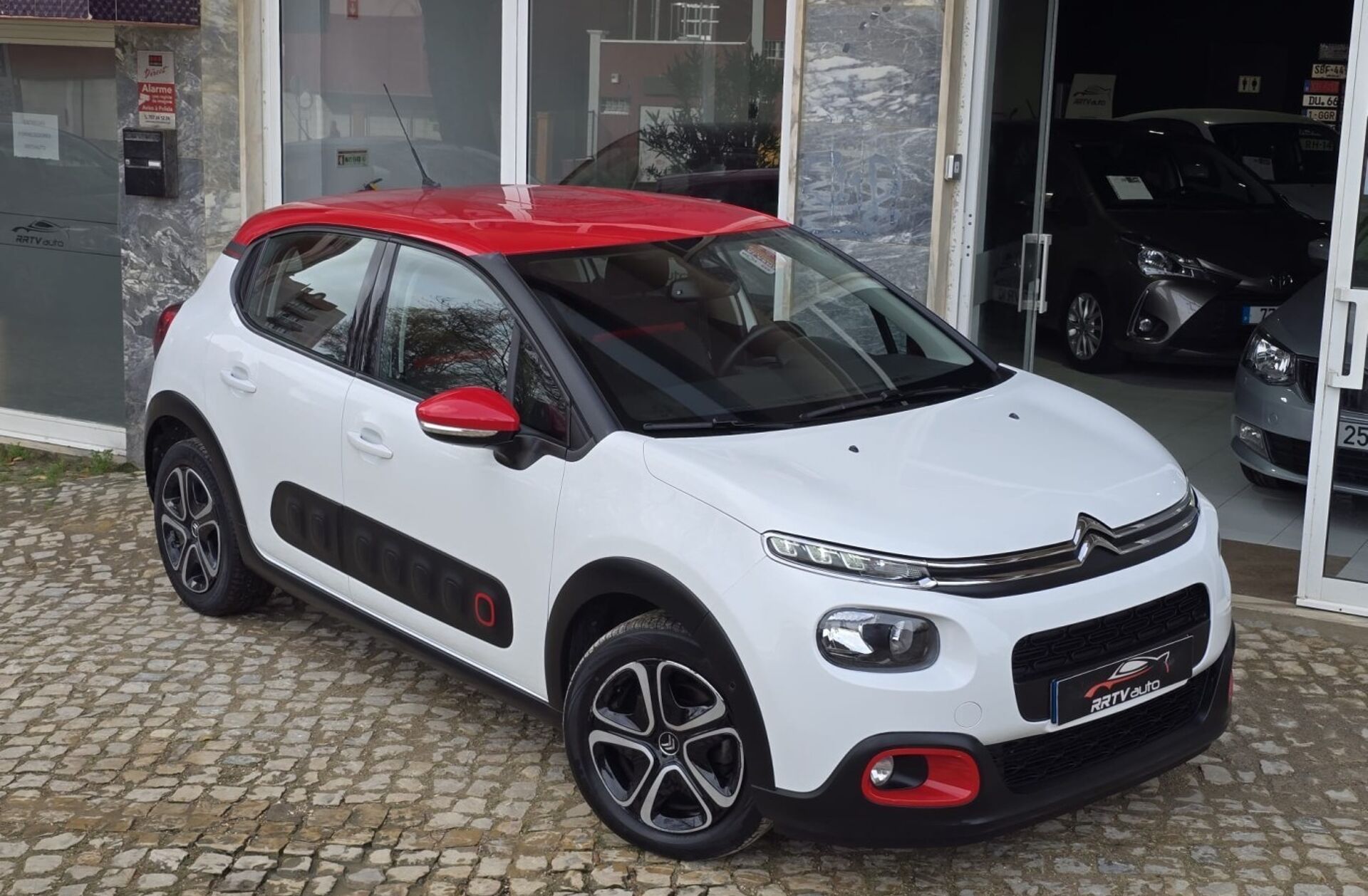 CITROEN C3 1.2 PureTech Shine EAT6