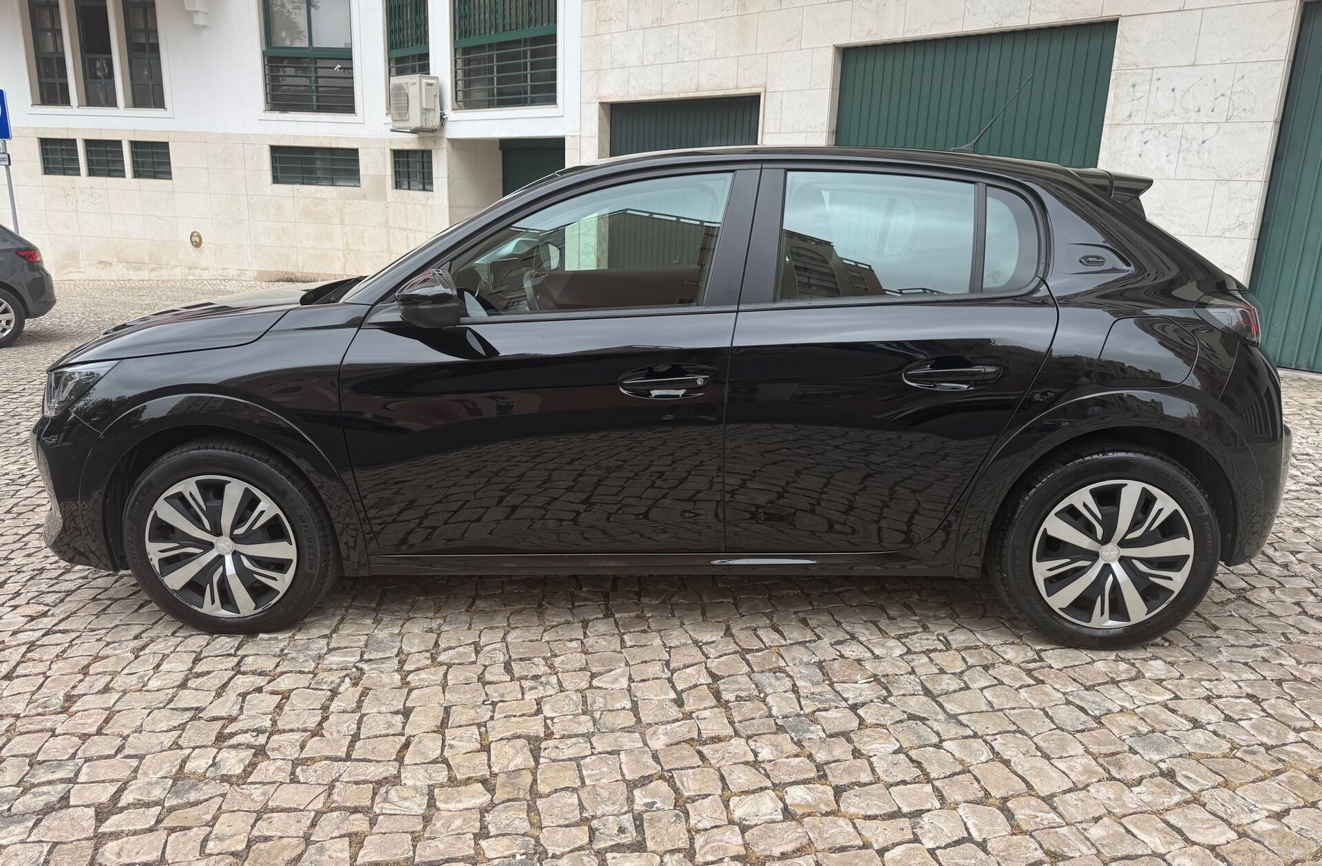 PEUGEOT 208 e- 50 kWh Active