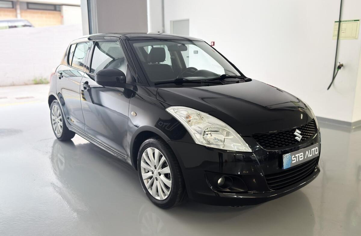 SUZUKI Swift 1.2 VVT GLX