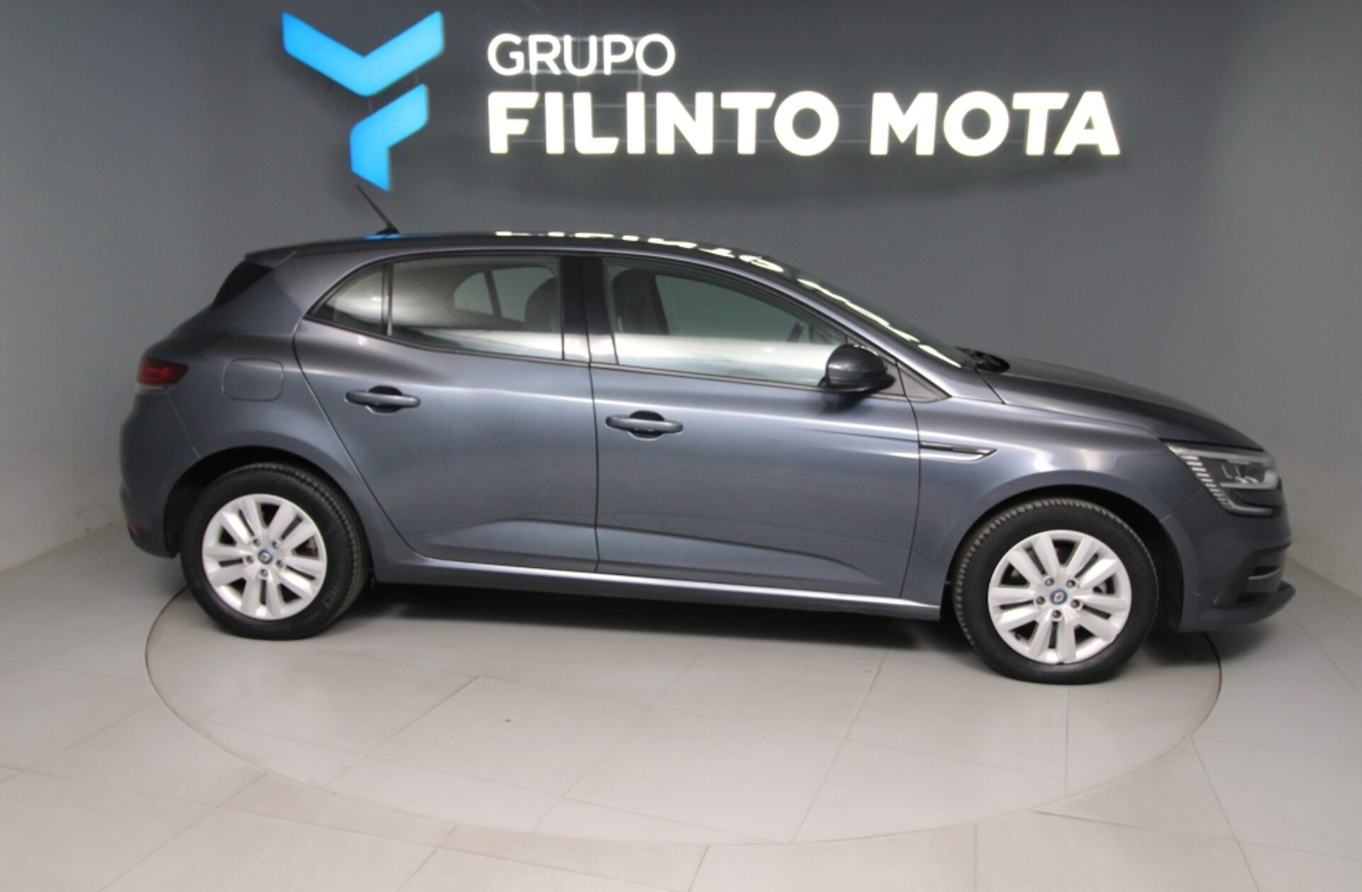 RENAULT Mégane 1.6 E-Tech Plug-In Hybrid Equilibre