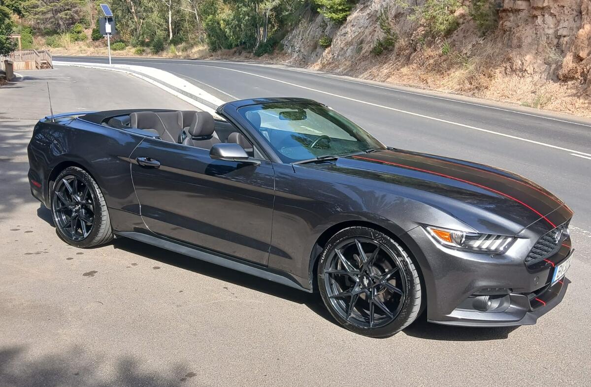 FORD Mustang 2.3i EcoBoost Aut.