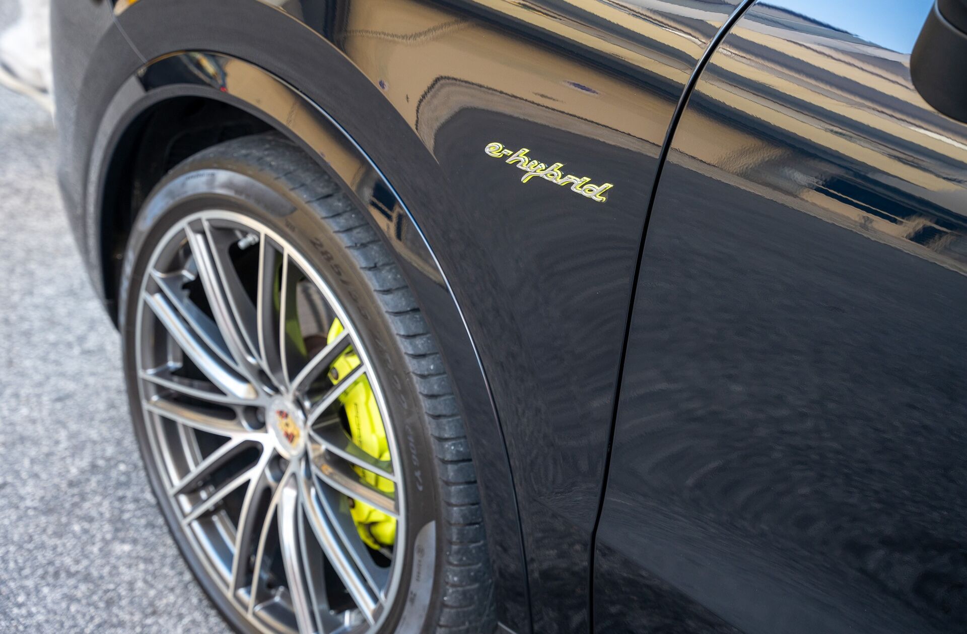 PORSCHE Cayenne E-Hybrid