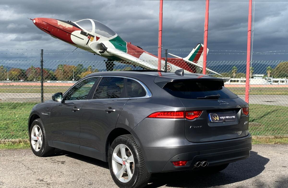 JAGUAR F-Pace 2.0 i4D R-Sport Aut.
