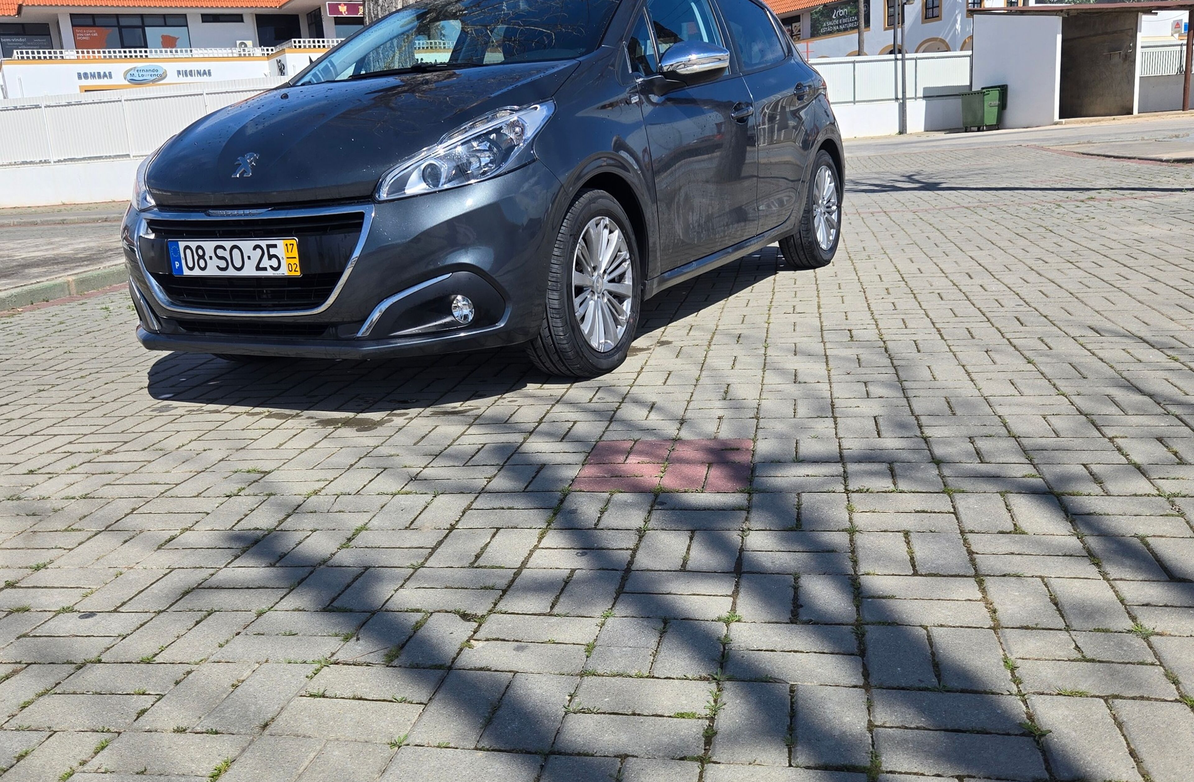 PEUGEOT 208 1.2 PureTech Active