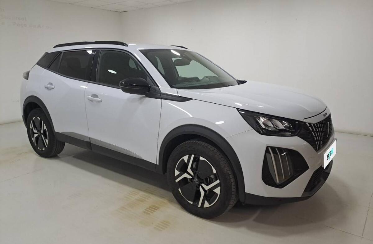PEUGEOT 2008 1.2 Hybrid Allure e-DCS6