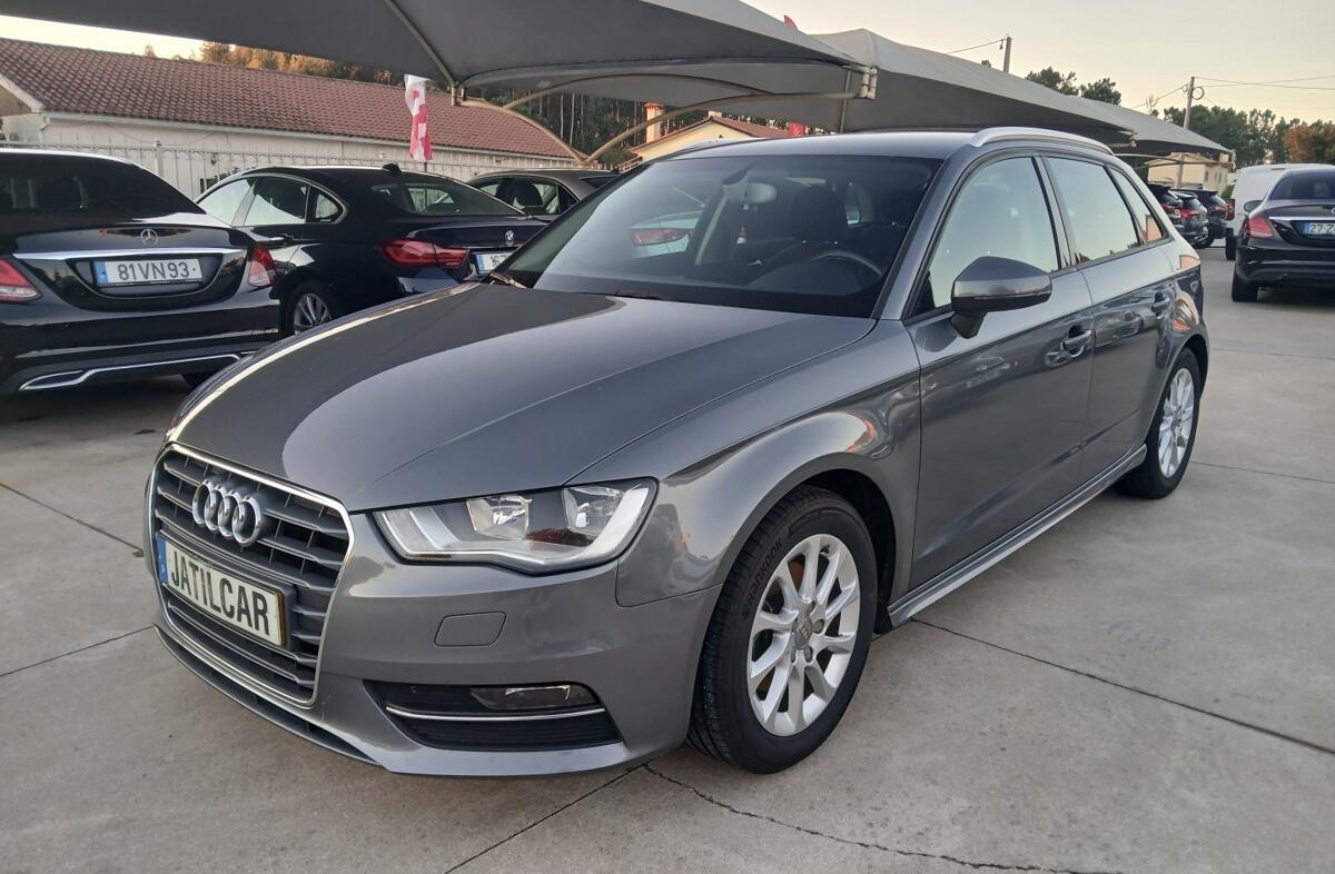 AUDI A3 1.6 TDi Attraction