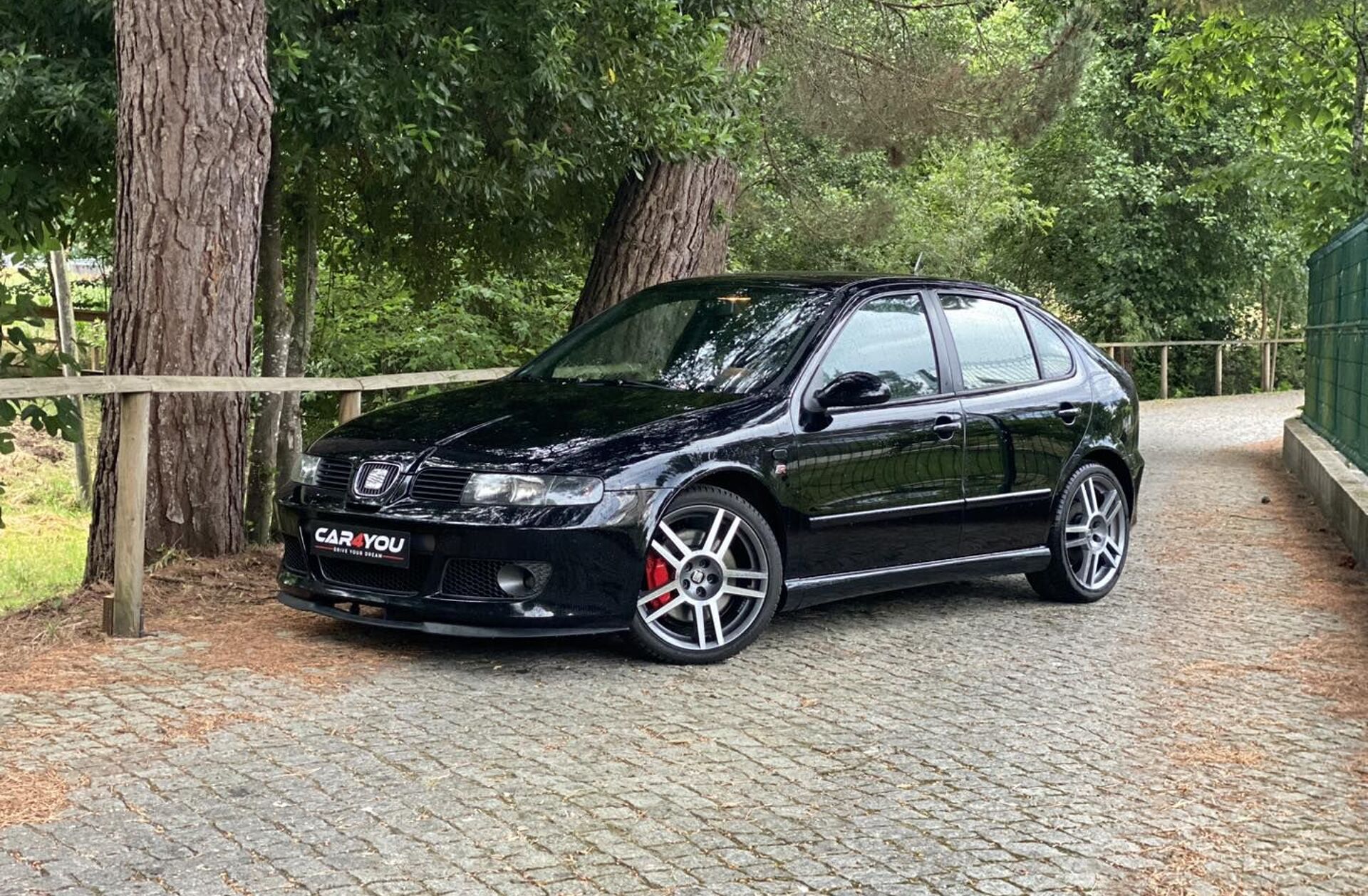 SEAT Leon 1.8 T Cupra R