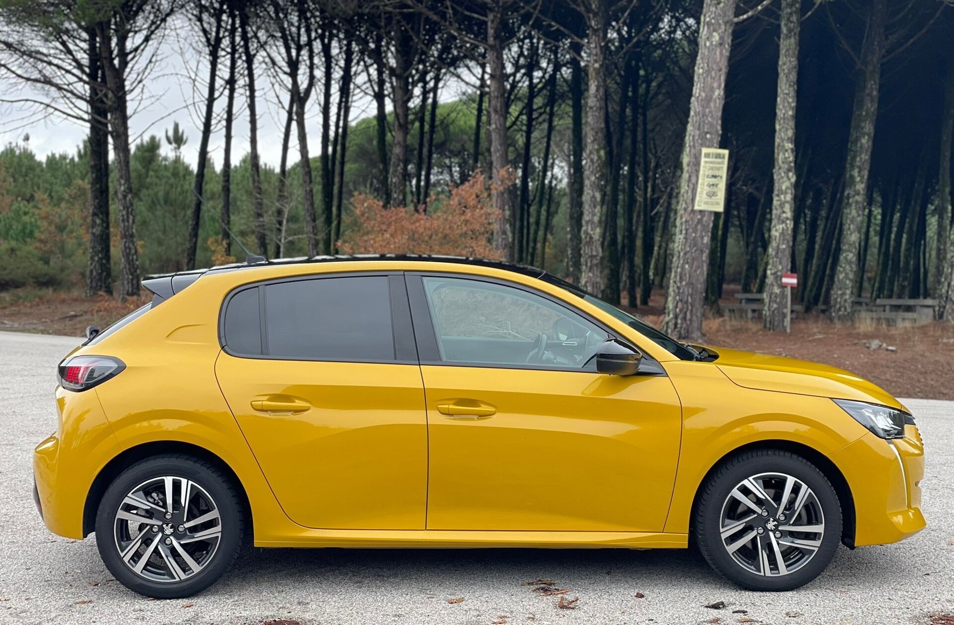 PEUGEOT 208 1.5 BlueHDi Allure Pack