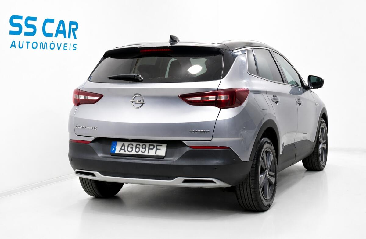 OPEL Grandland X 1.5 CDTI Design & Tech