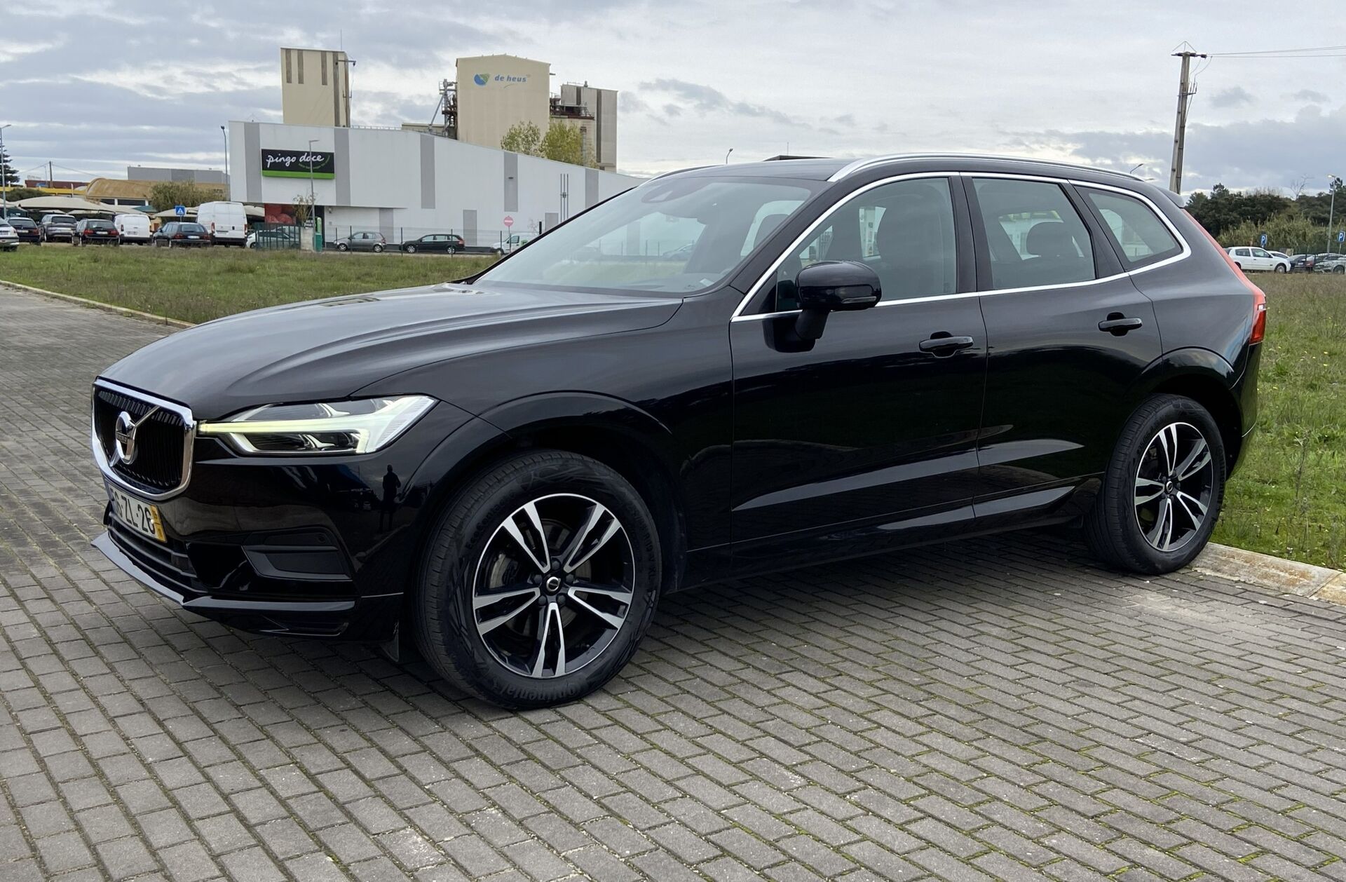 VOLVO XC60 2.0 D4 Momentum Plus Geartronic