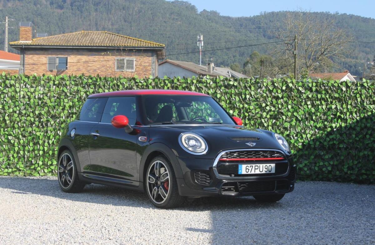 MINI Mini John Cooper Works Auto Desportiva