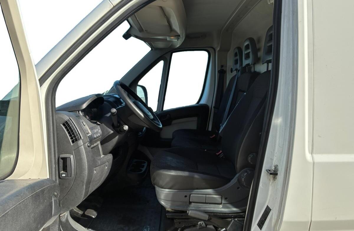 PEUGEOT Boxer 2.0 BlueHDi 335 L3H2 Premium