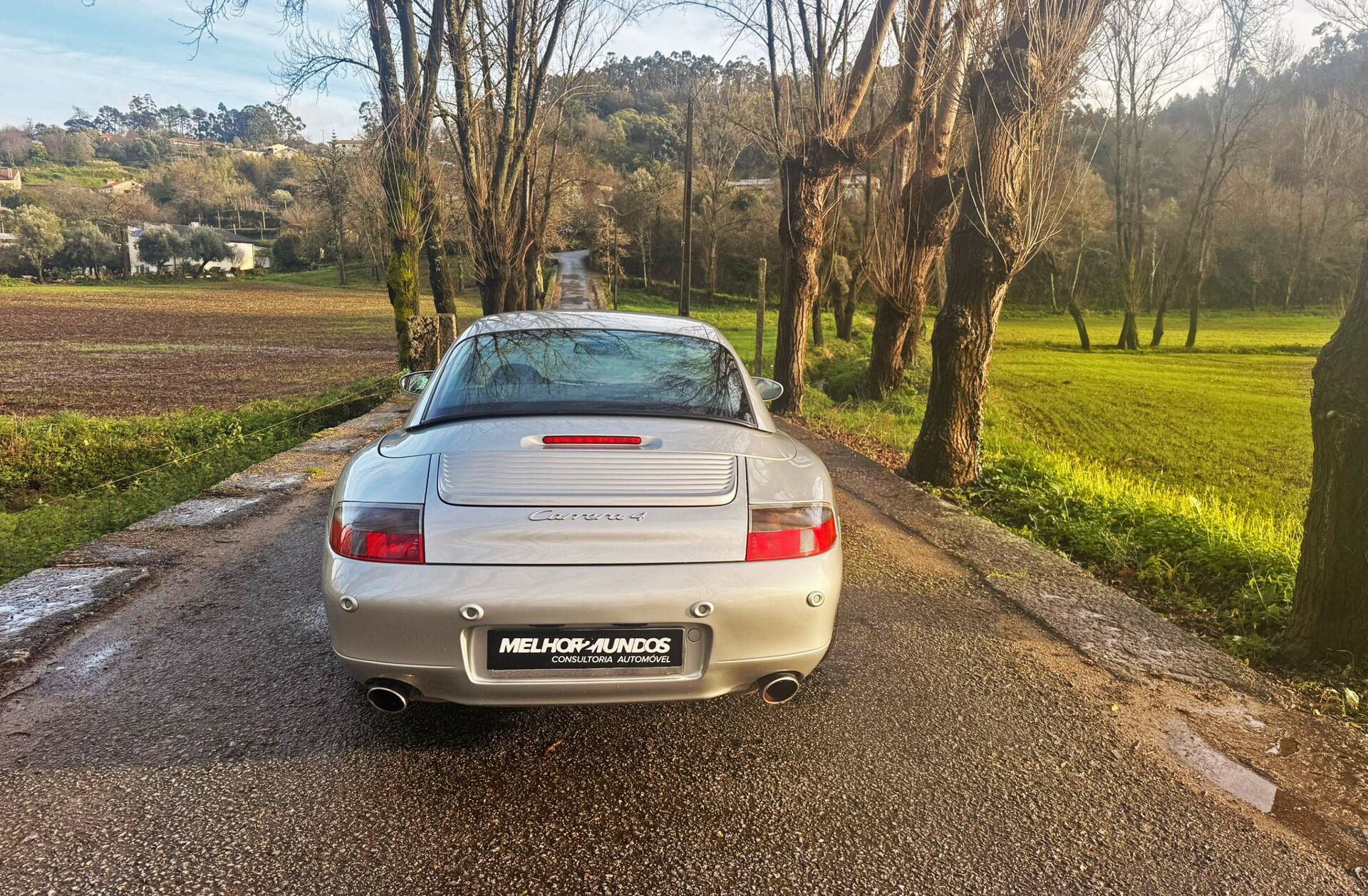 PORSCHE 911 Carrera Coupé
