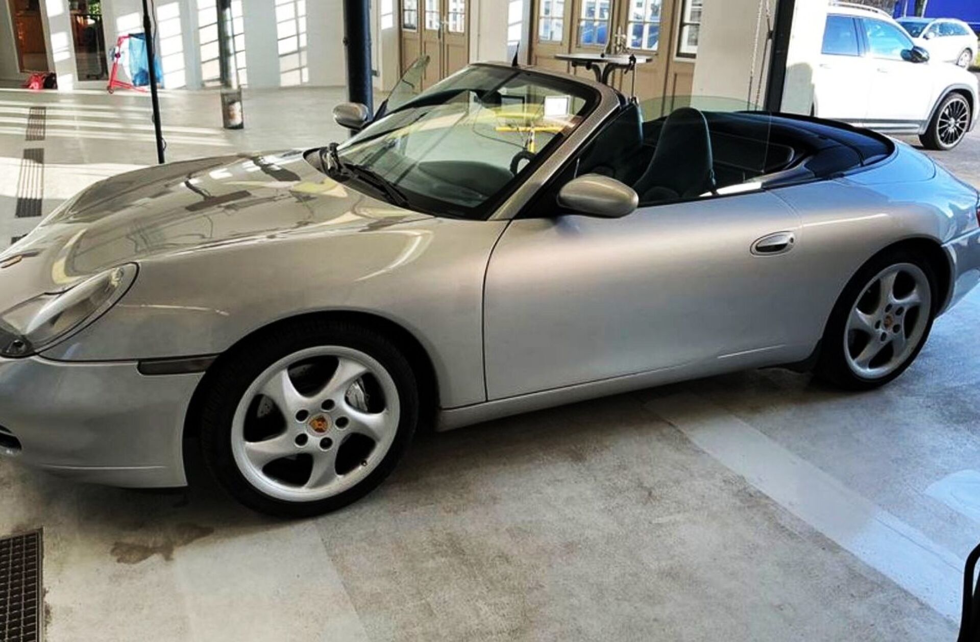 PORSCHE 911 Carrera 4 Cabrio