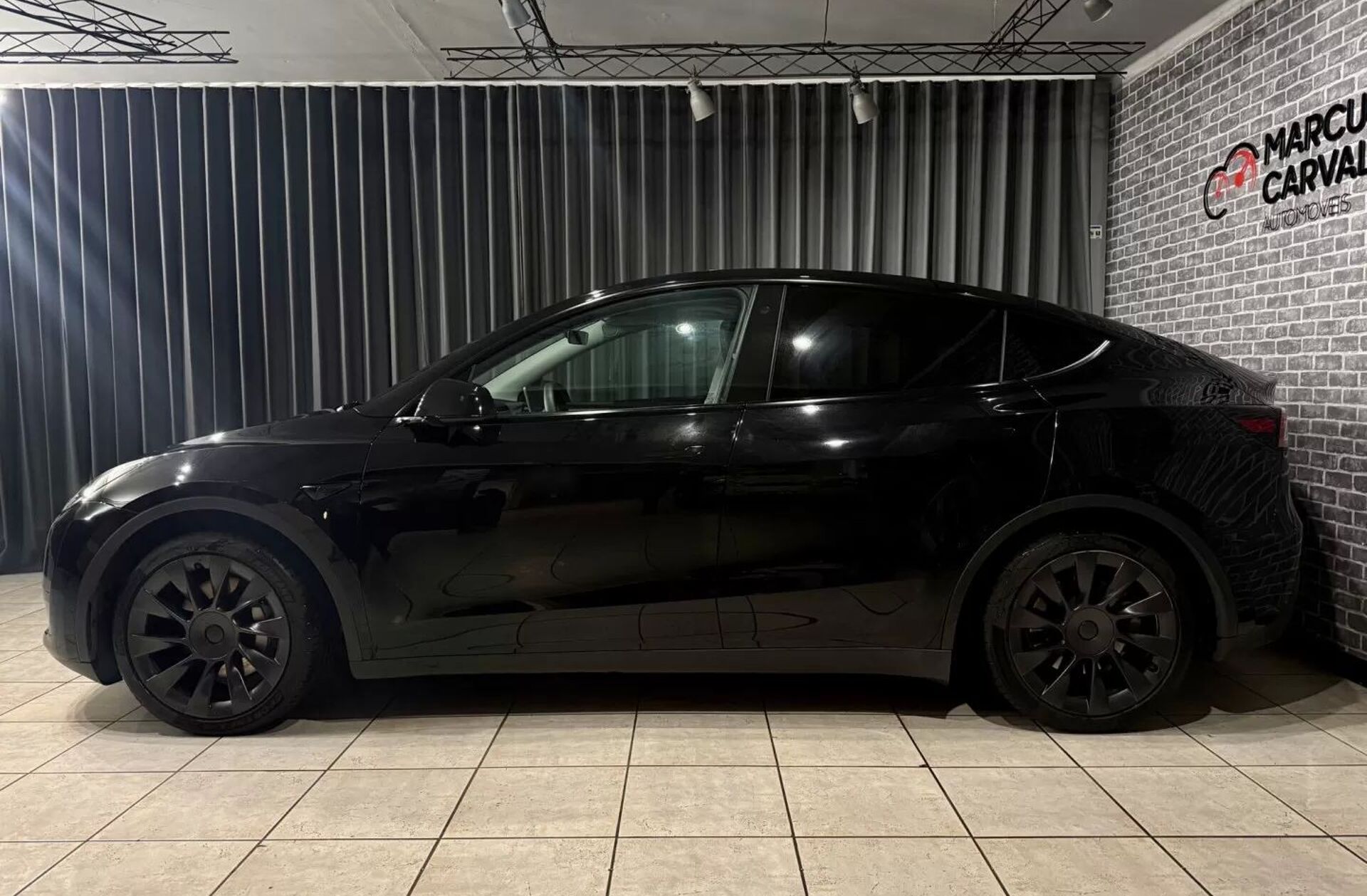 TESLA Model Y Performance Tração Integral