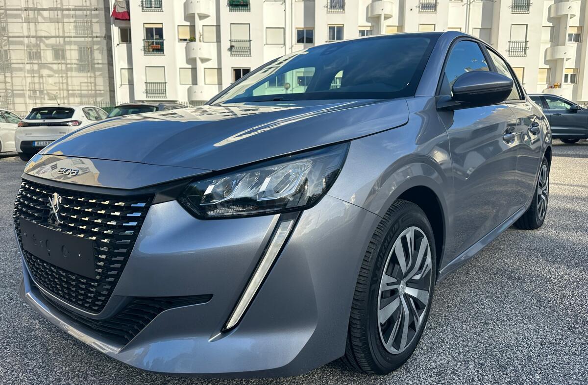 PEUGEOT 208 1.2 PureTech Allure EAT8