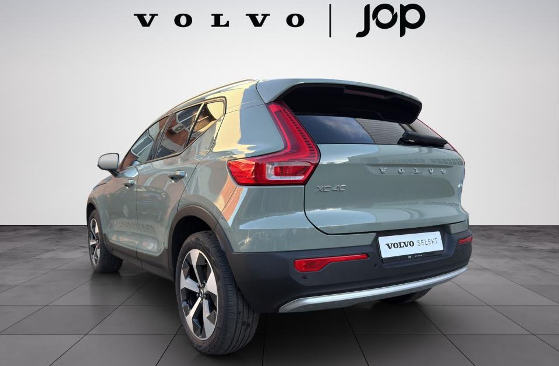 VOLVO XC40 2.0 B3 Core