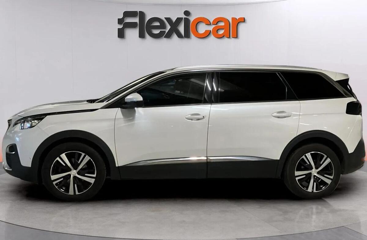 PEUGEOT 5008 1.5 BlueHDi Allure EAT8