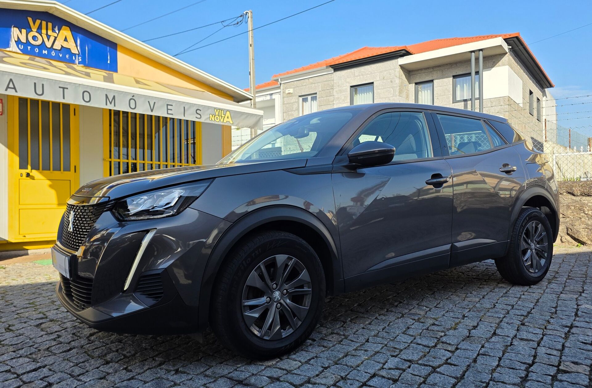 PEUGEOT 2008 1.2 PureTech Active Pack