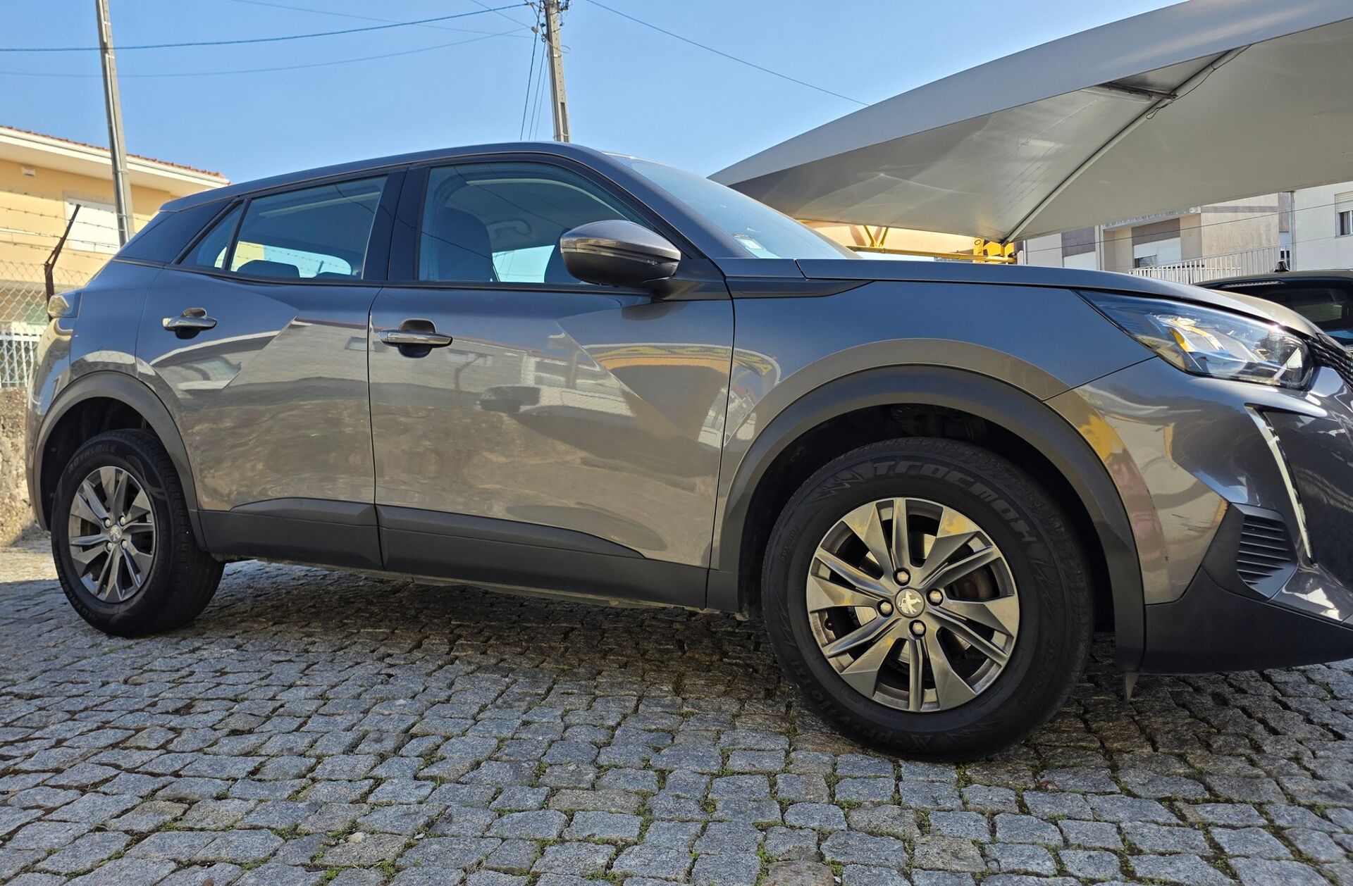 PEUGEOT 2008 1.2 PureTech Active Pack