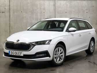 SKODA Octavia 1.4 TSI iV Ambition DSG