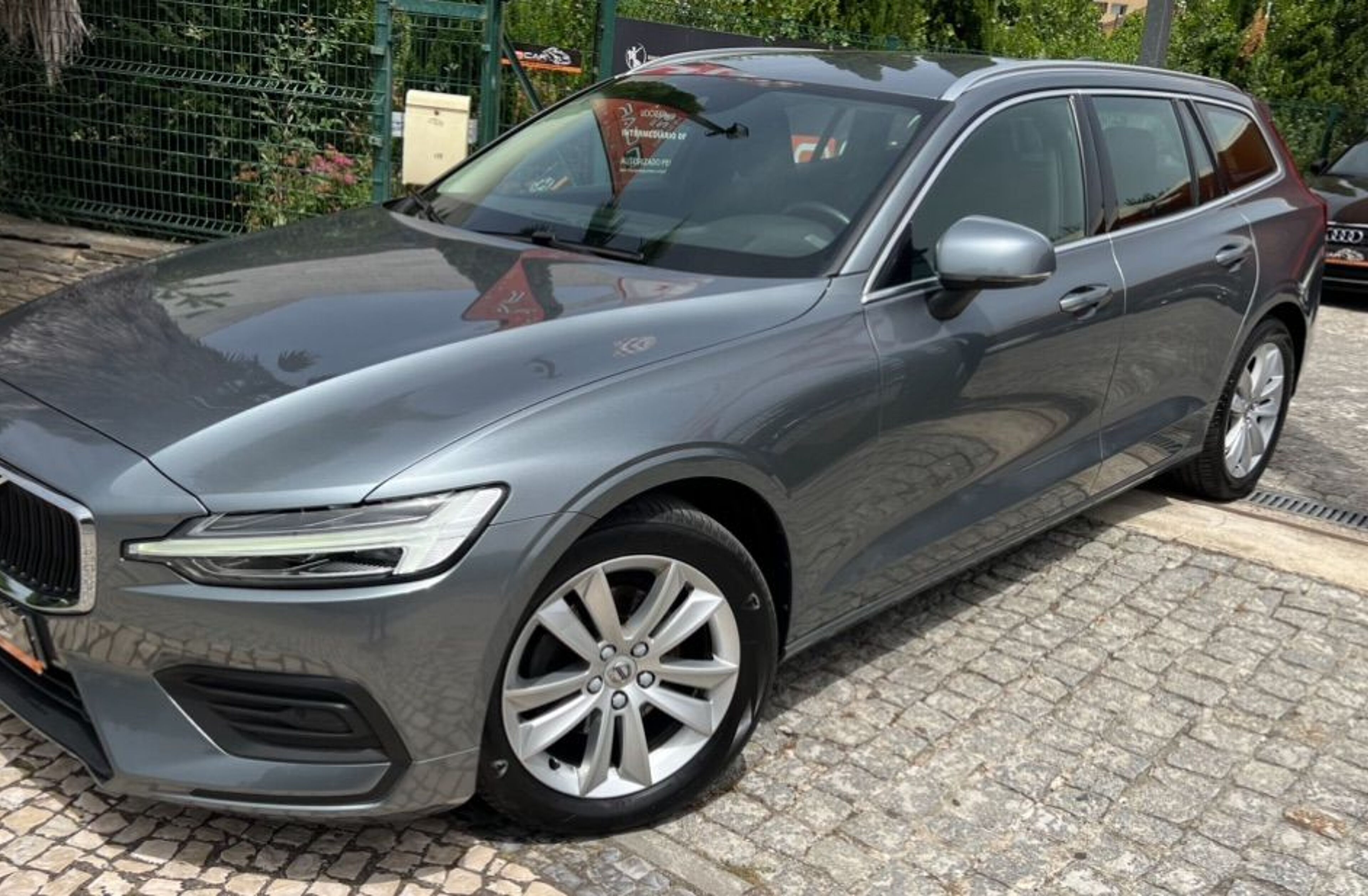 VOLVO V60 2.0 D3 Momentum Plus Geartronic
