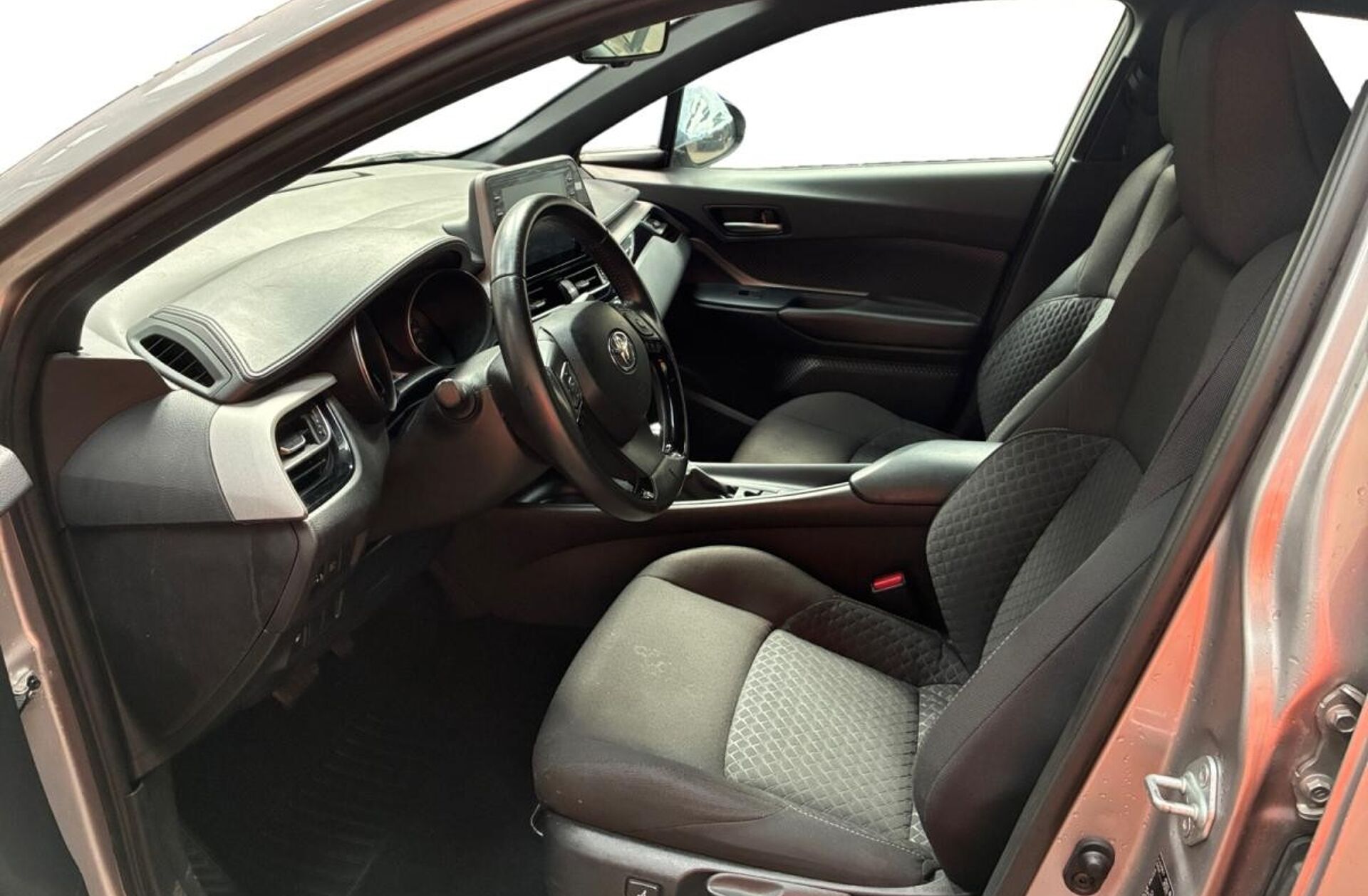 TOYOTA C-HR 1.8 Hybrid Exclusive