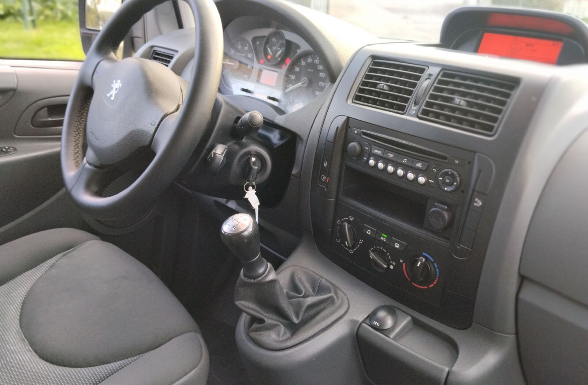 PEUGEOT Expert 1.6 HDi 229 L2H1