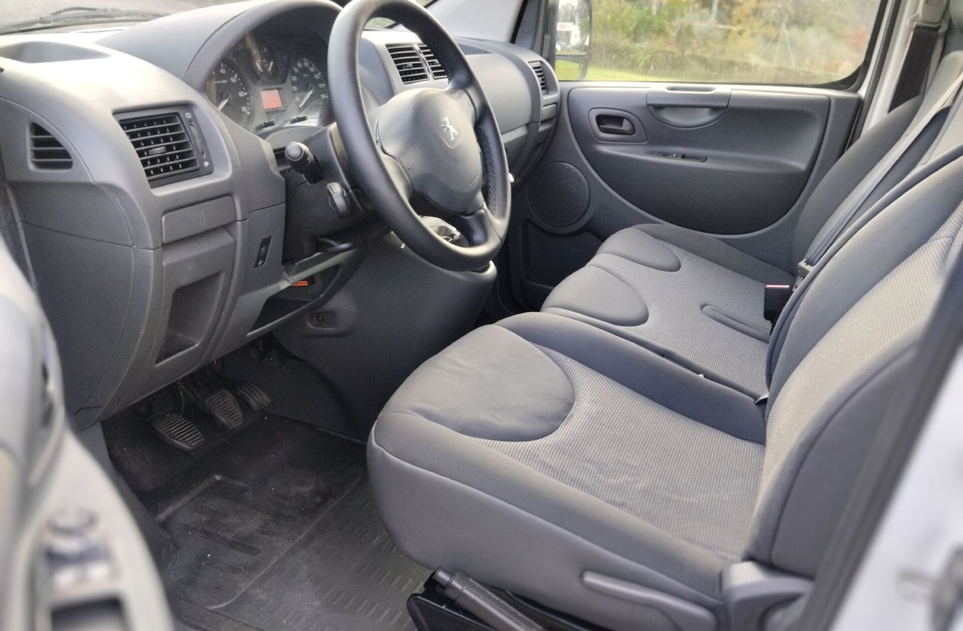 PEUGEOT Expert 1.6 HDi 229 L2H1