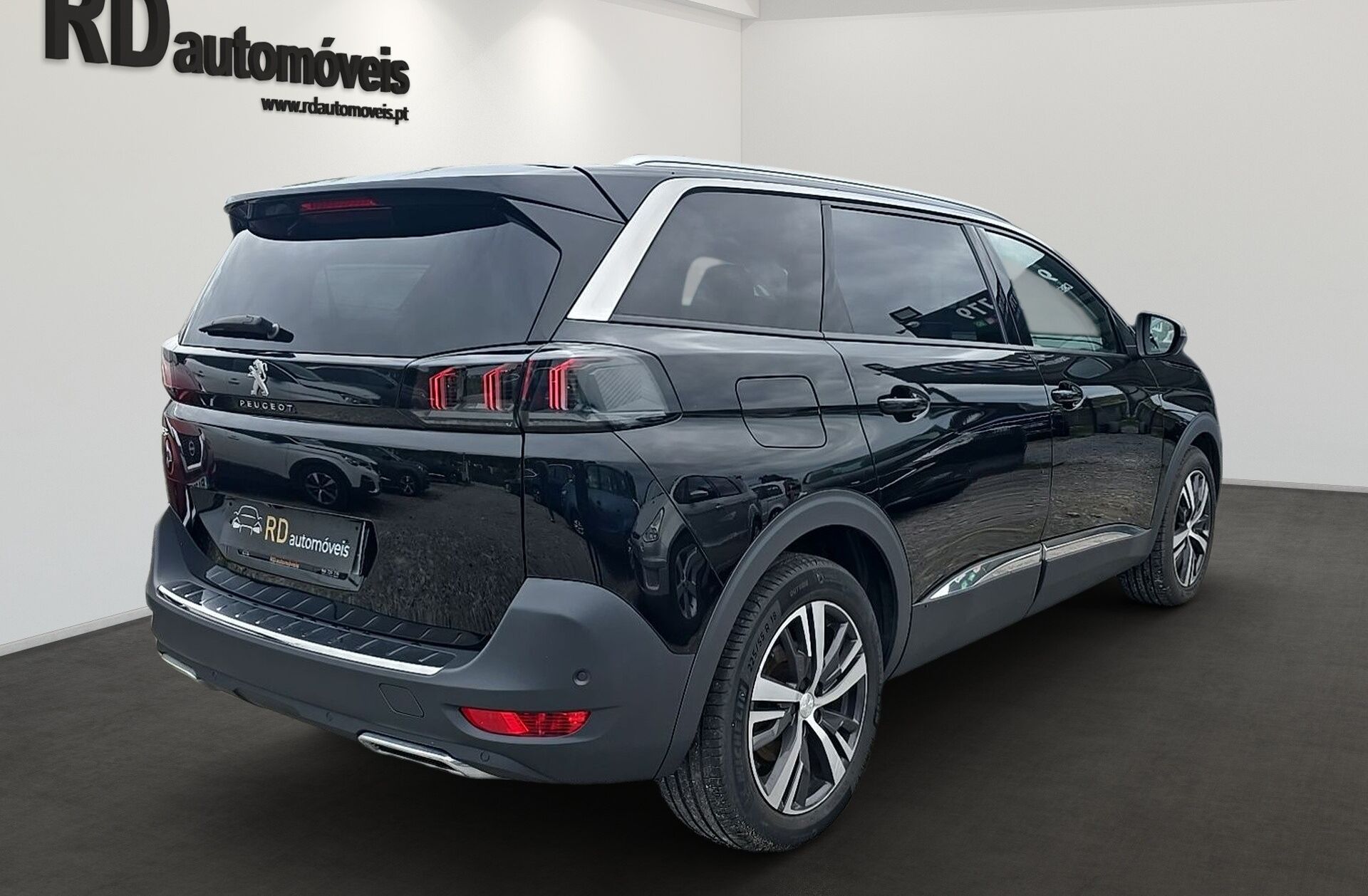 PEUGEOT 5008 1.5 BlueHDi Allure Pack EAT8