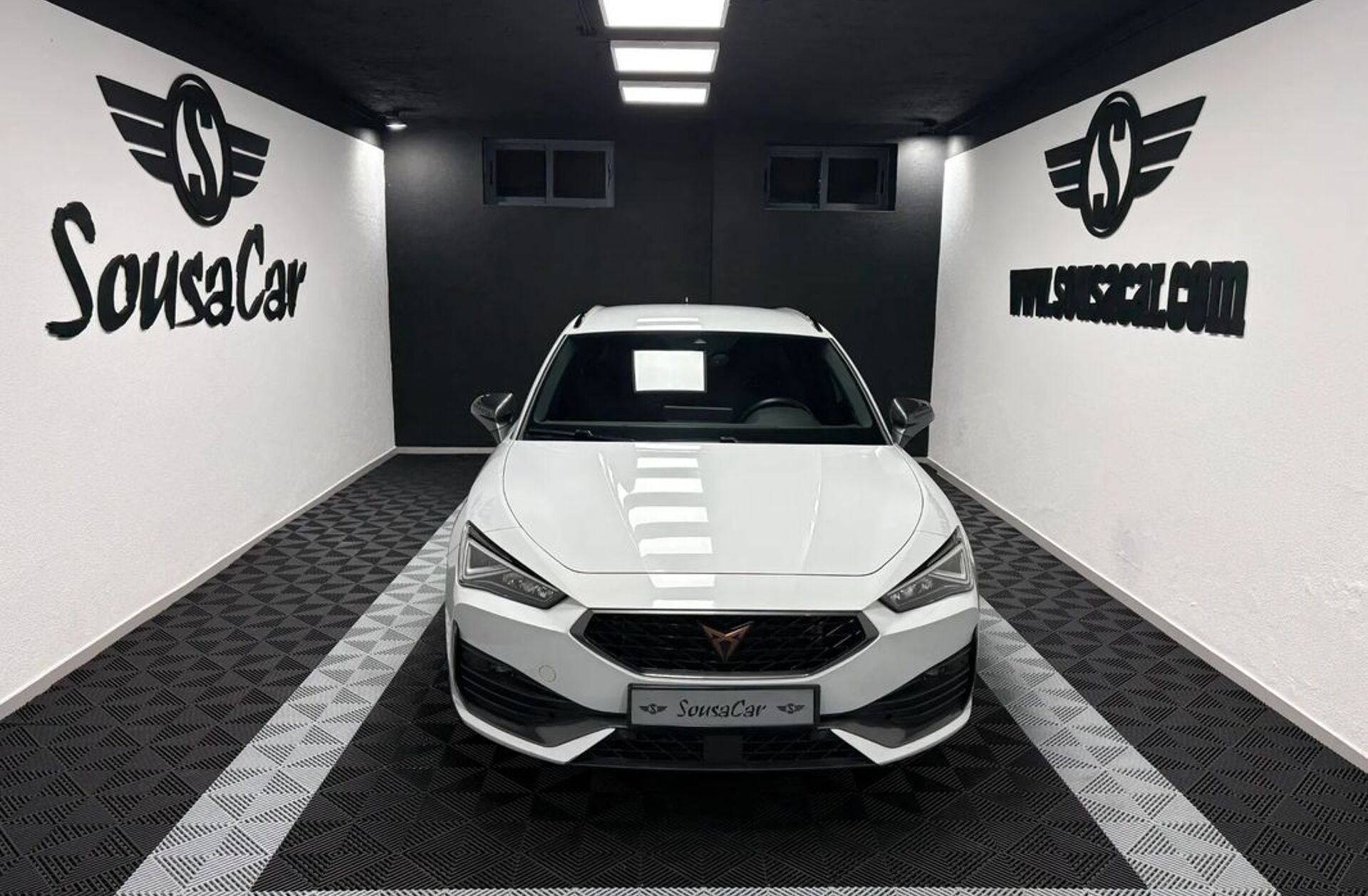 CUPRA Leon 1.4 e-Hybrid MID DSG