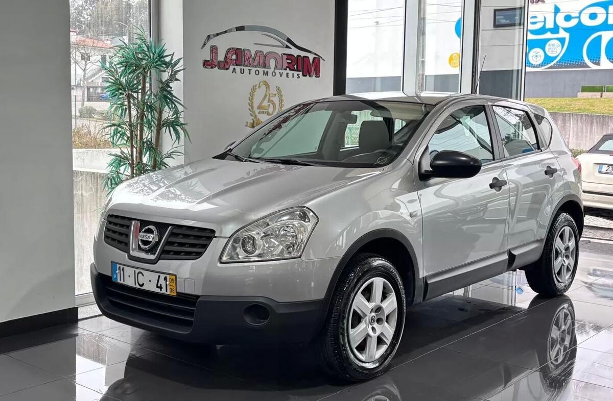 NISSAN Qashqai 1.5 dCi Tekna Sport 17