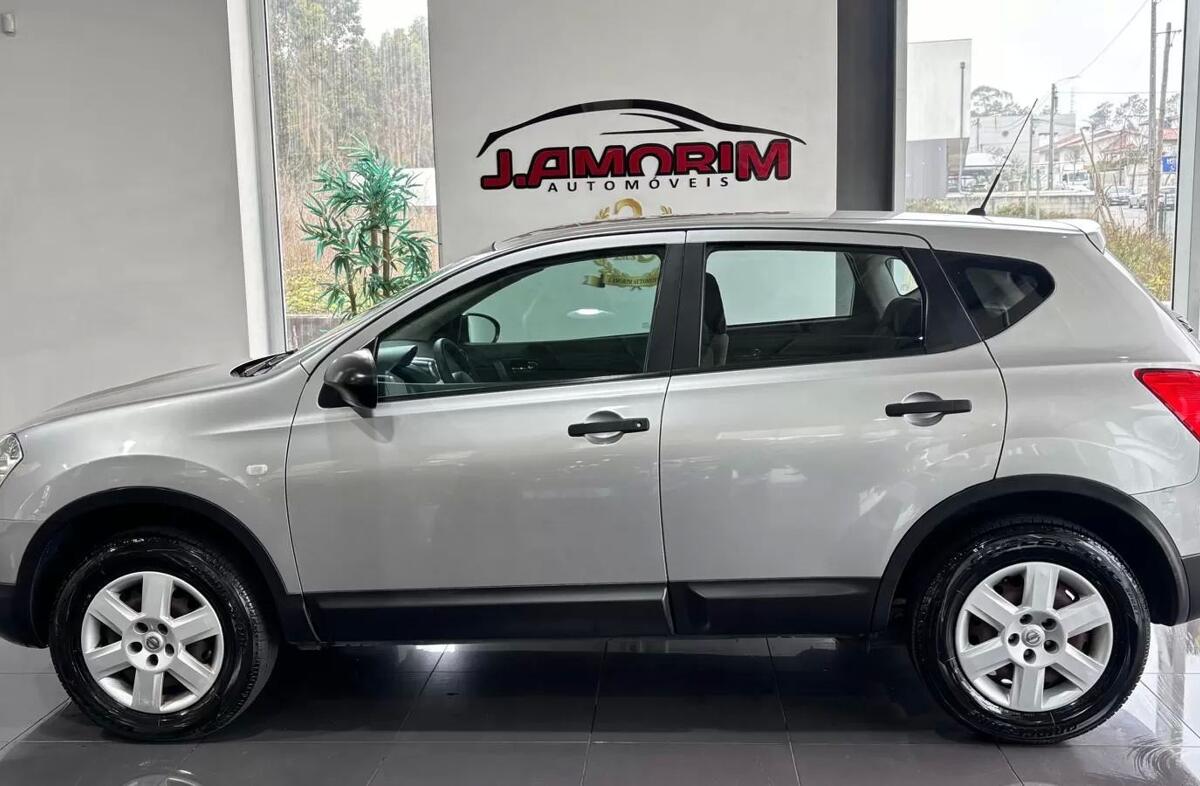 NISSAN Qashqai 1.5 dCi Tekna Sport 17