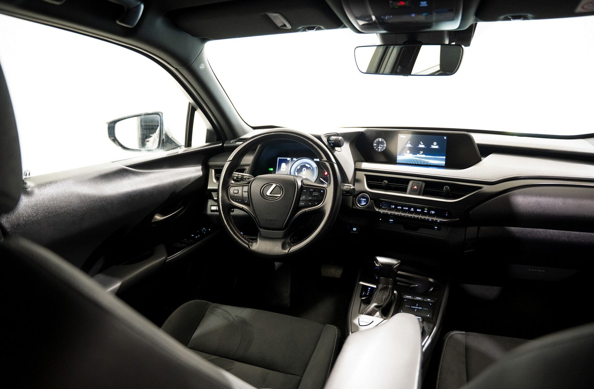 LEXUS UX 250h Premium