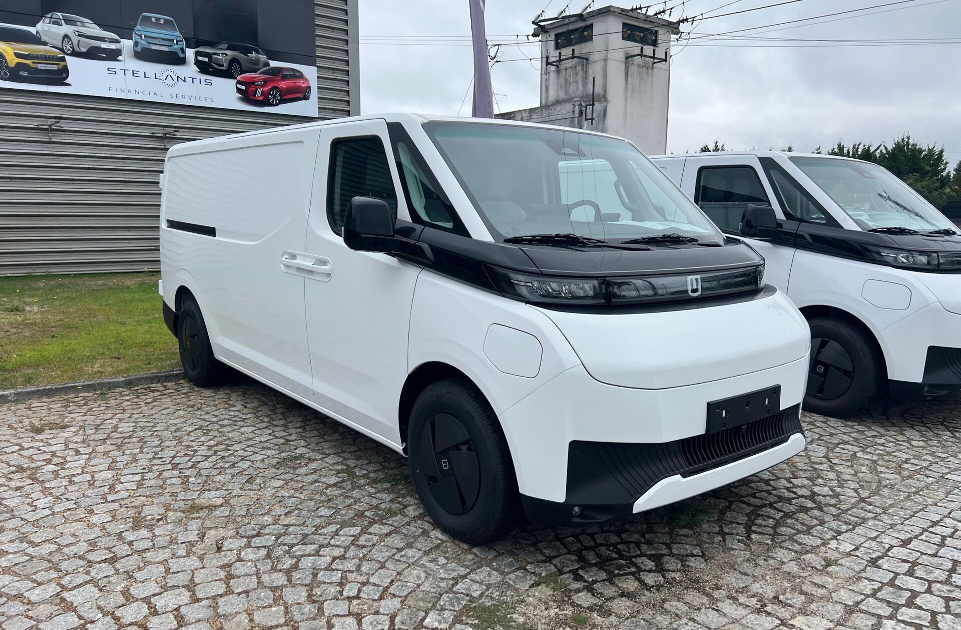 FARIZON SuperVAN 49 kWh L2H1