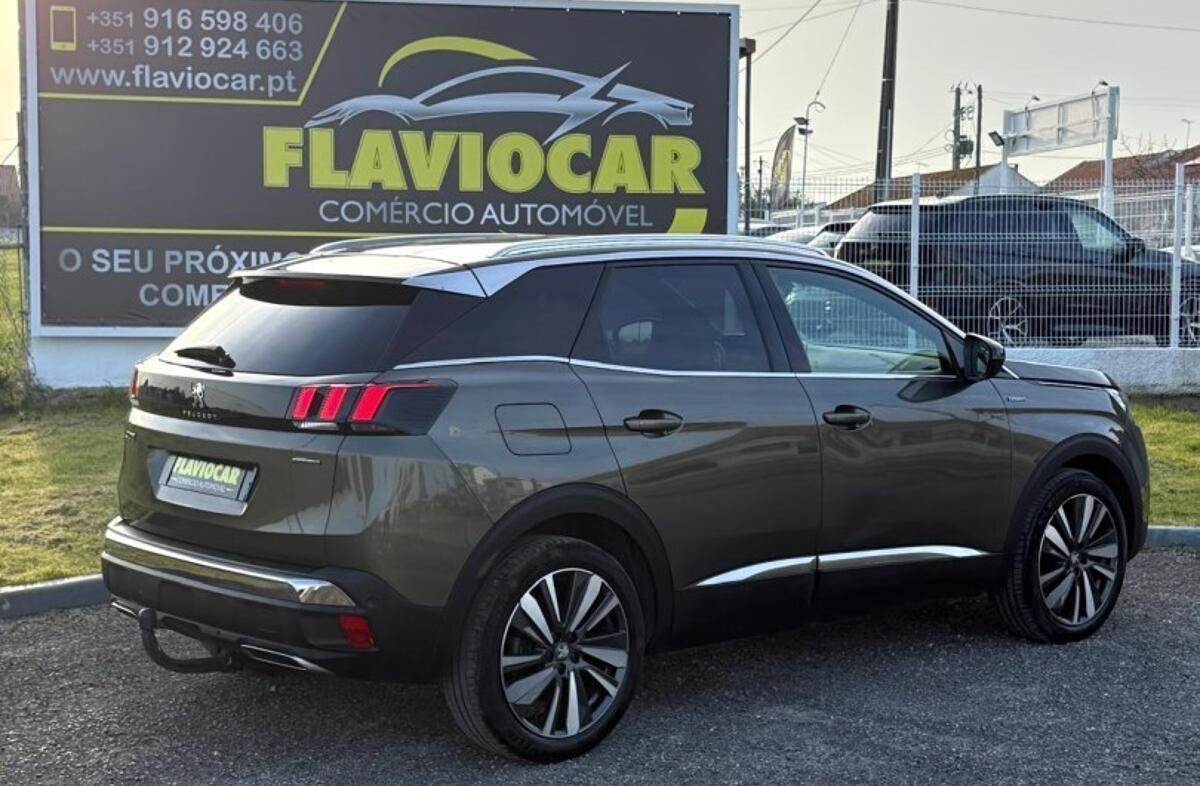 PEUGEOT 3008 1.2 PureTech GT Line