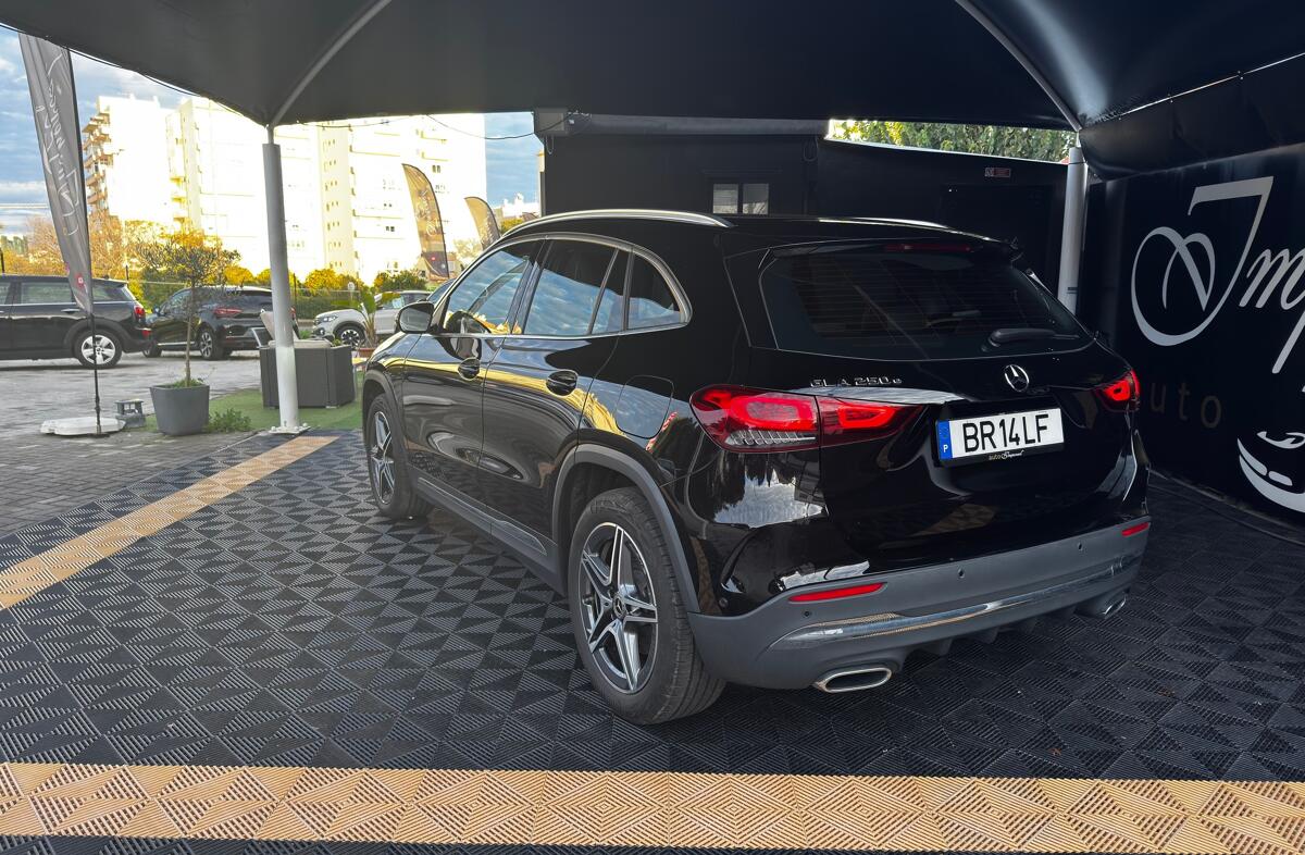 MERCEDES Classe GLA GLA 250 e AMG Line