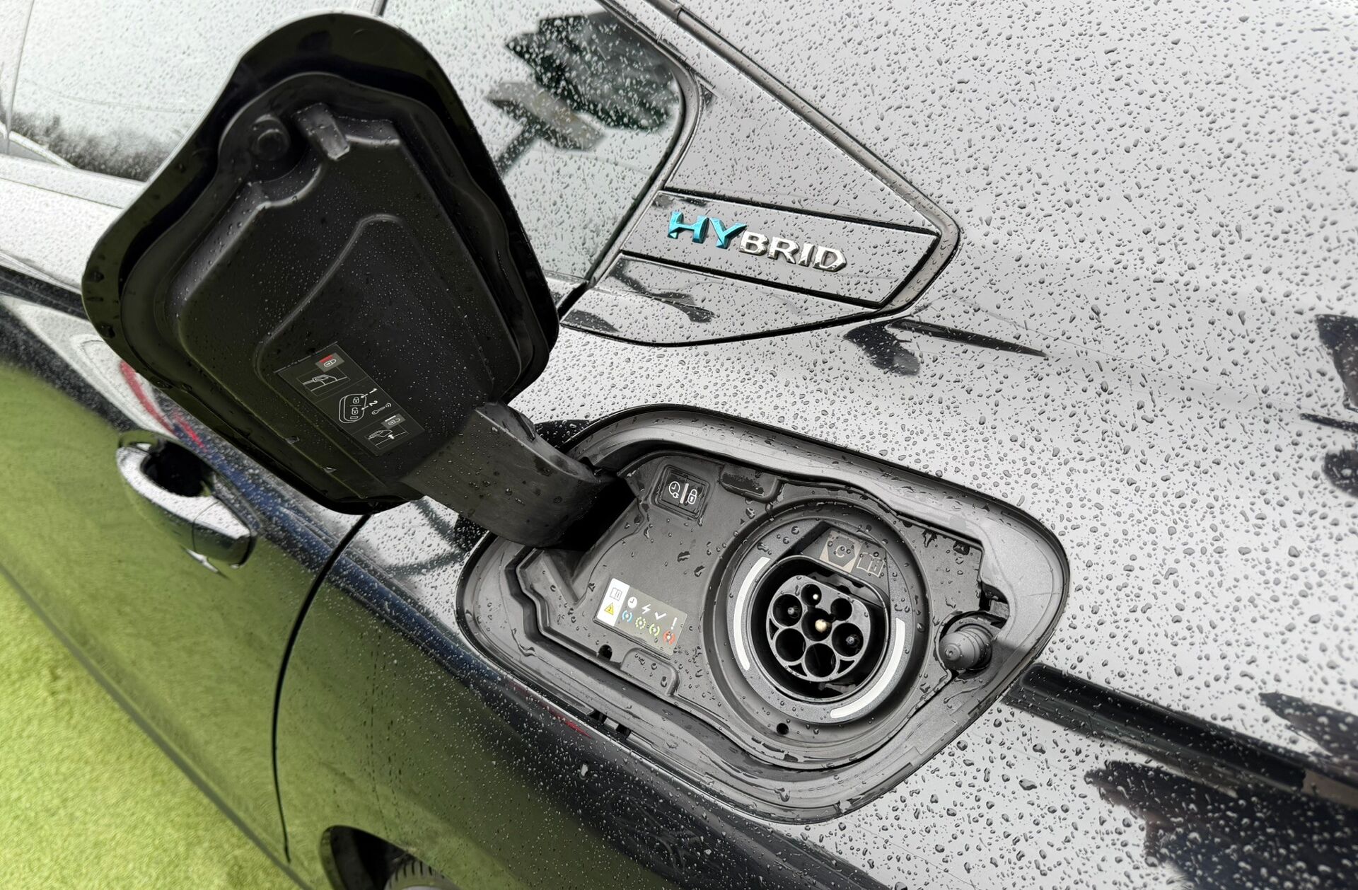 PEUGEOT 508 1.6 Hybrid Allure Pack e-EAT8