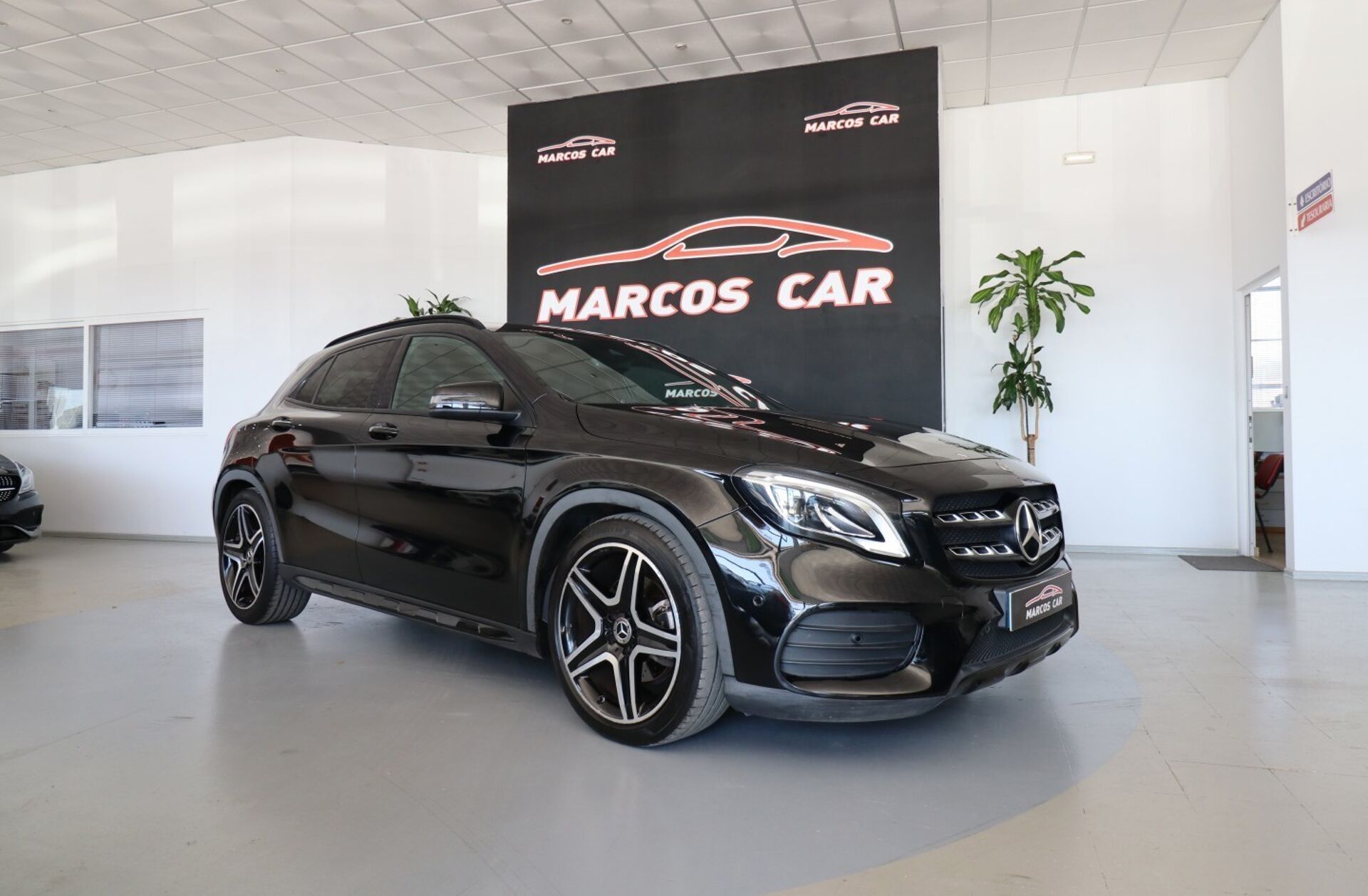 MERCEDES Classe GLA GLA 220 d AMG Line